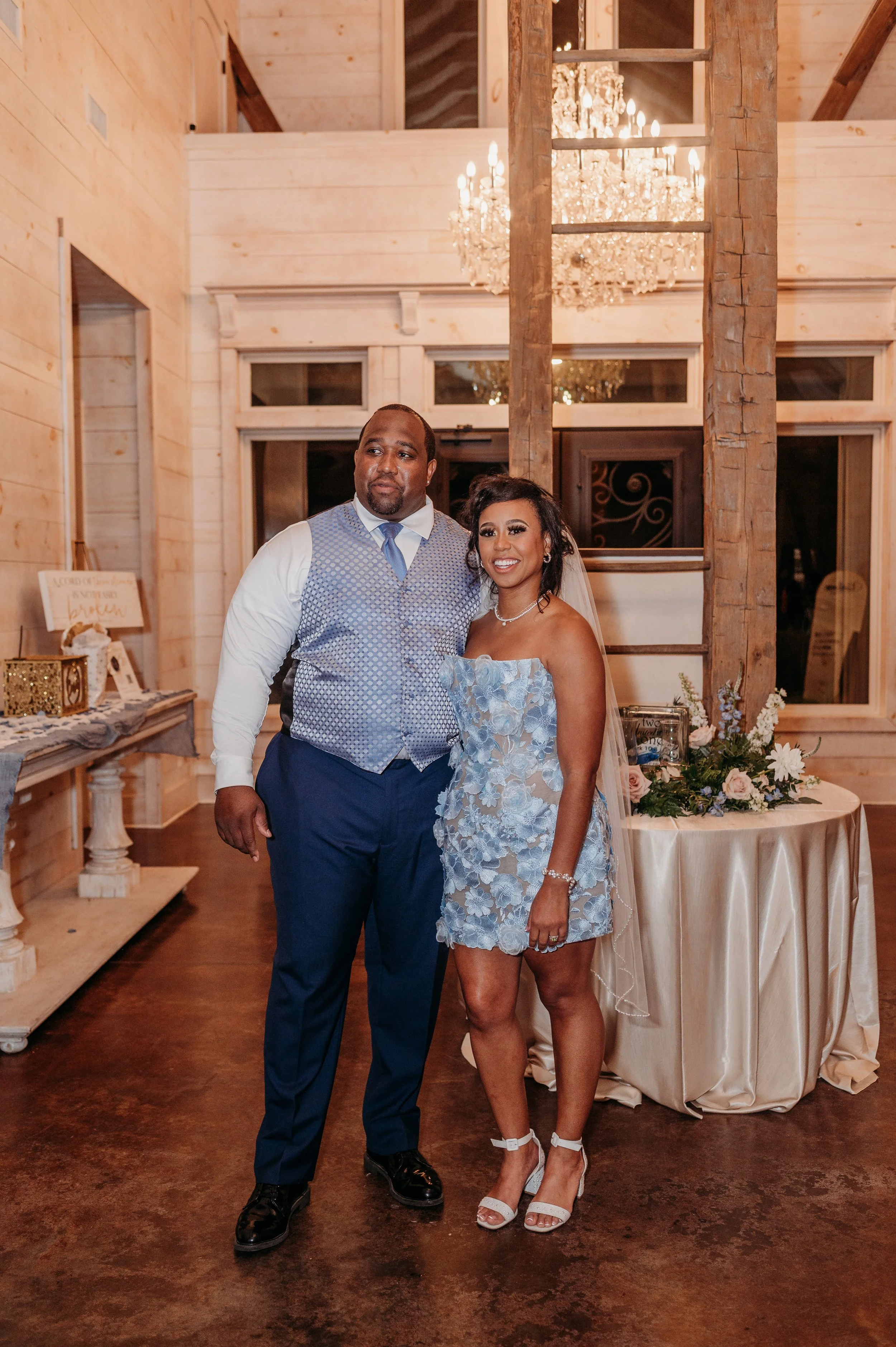 Chattanooga wedding florist blue white blush delphinium dahlia black bride summer florals garden style howe farms apple barn repurposed cake meadow going away