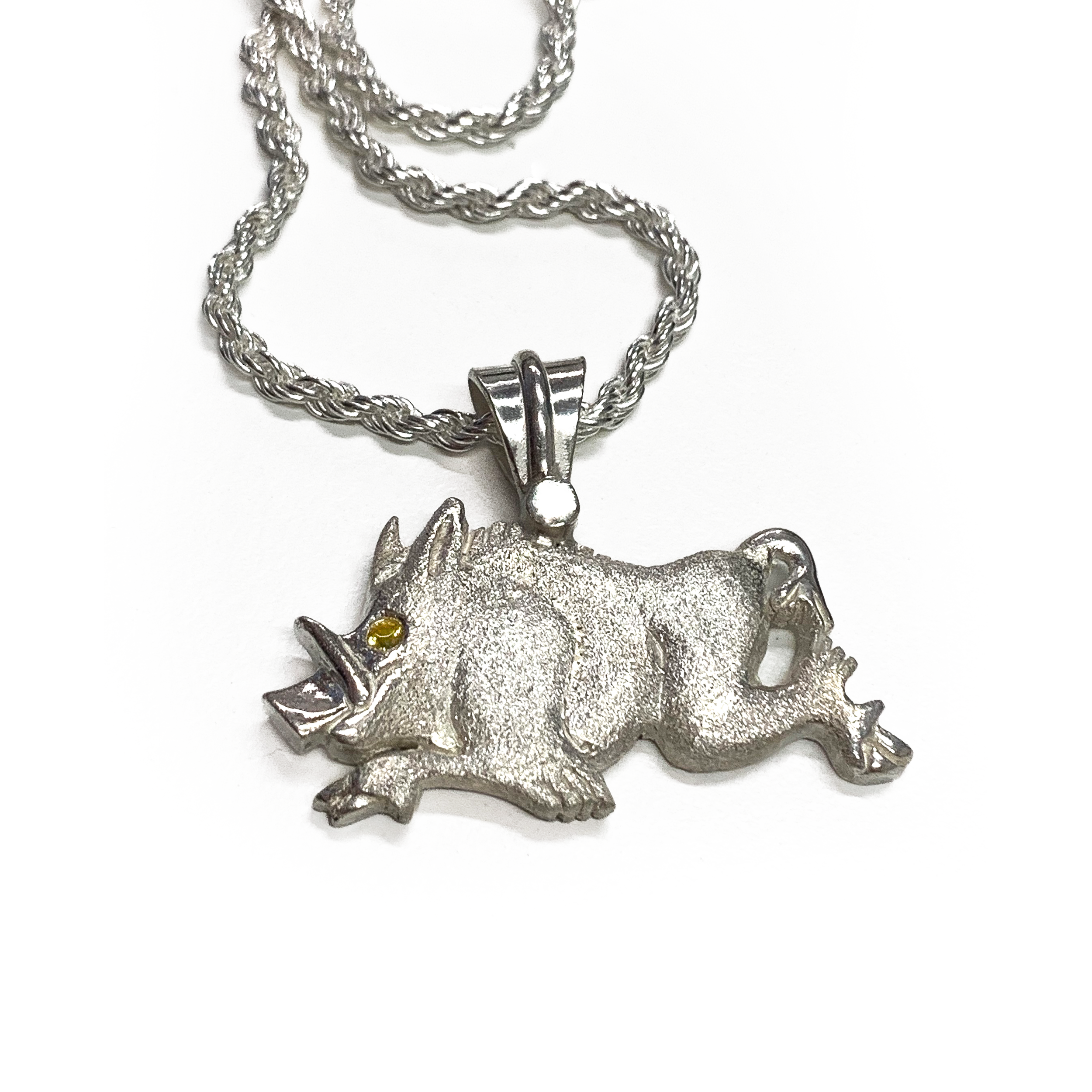 Boar Pendant Yellow Sapphire.png