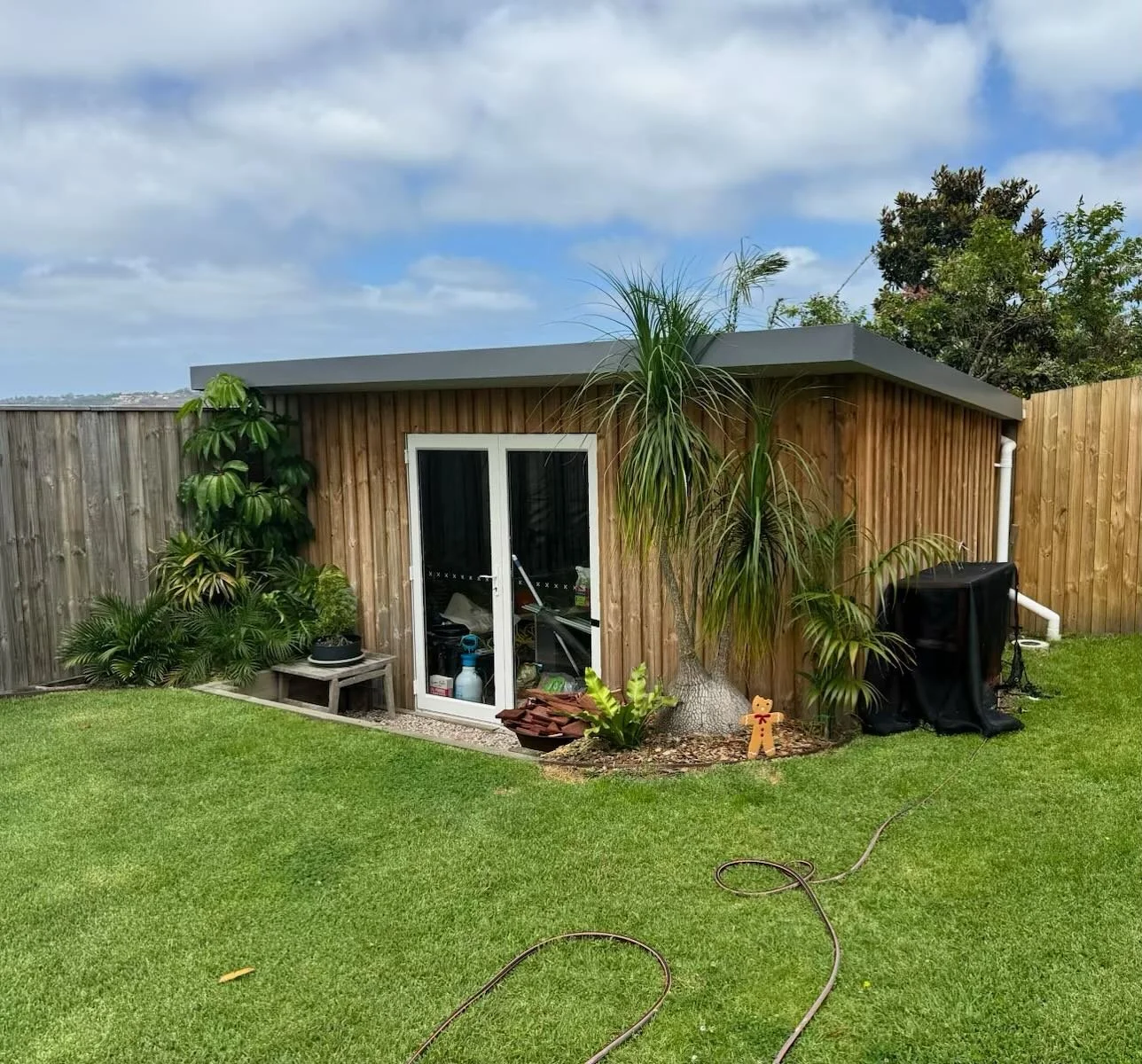 Hidden garden shed/man cave in Collaroy Plateau.