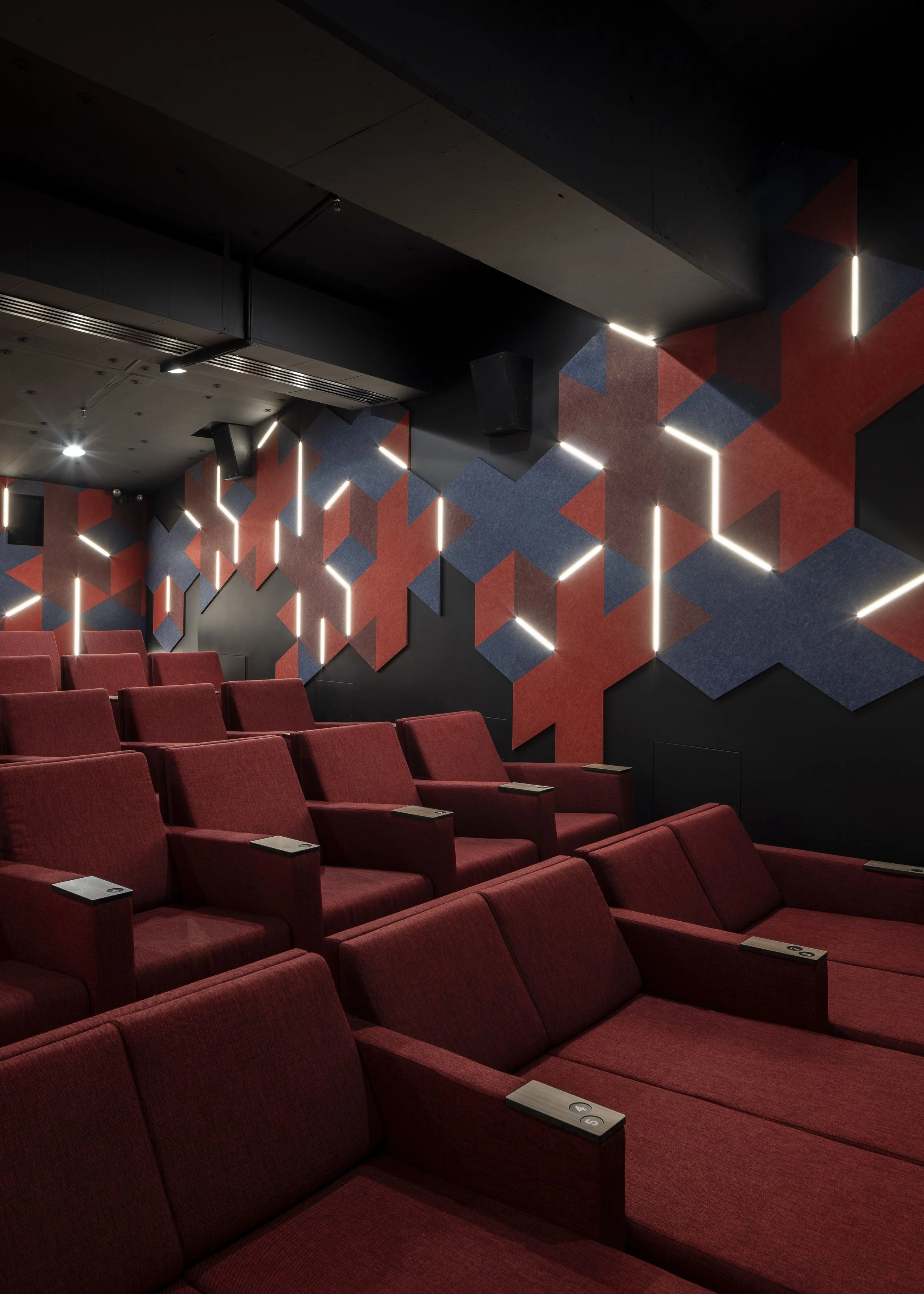 Randwick Ritz 9-9719.jpg