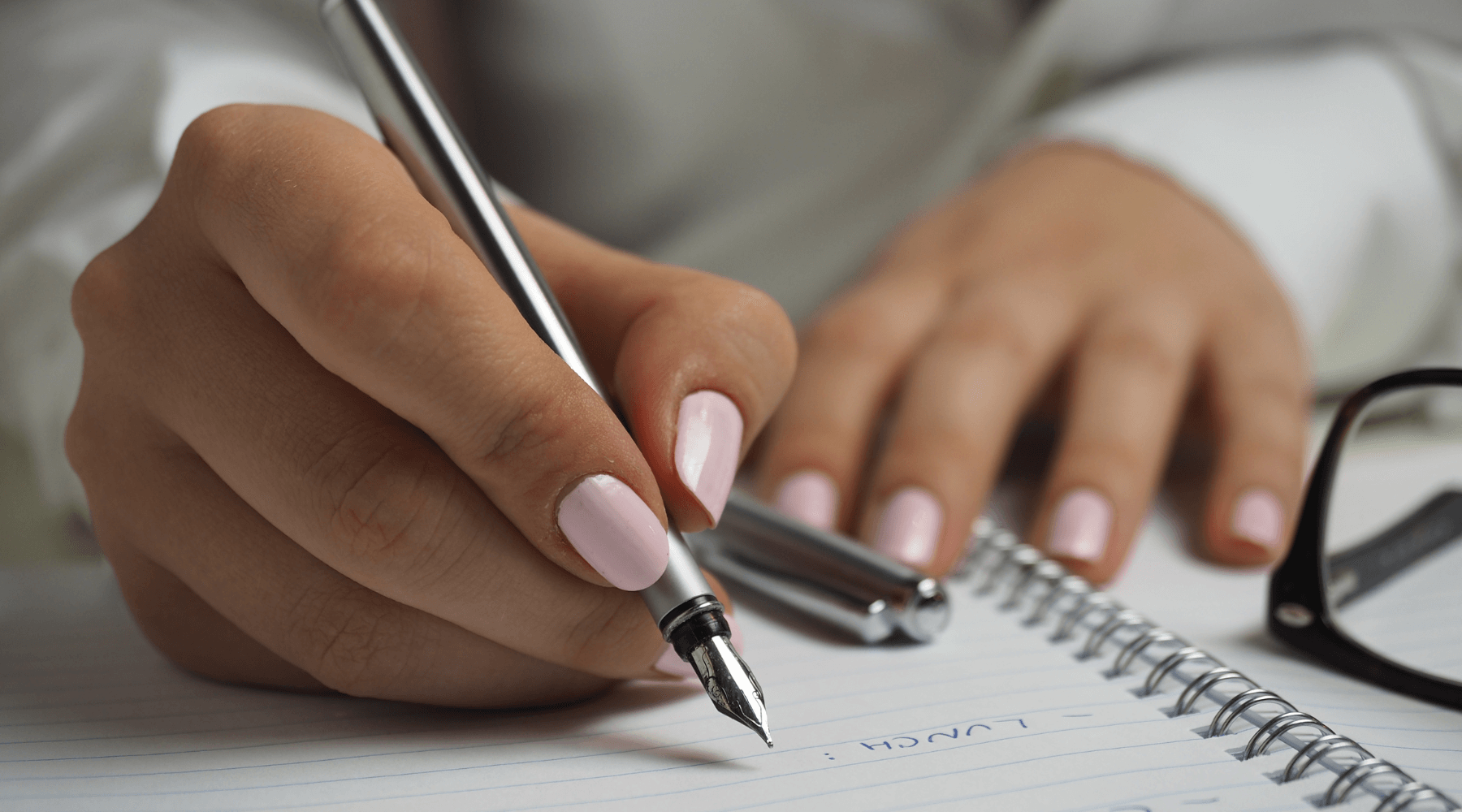 The brain dump method is a powerful technique that can help you release mental clutter and regain a sense of calm and clarity. It involves taking all the thoughts, worries, and tasks swirling around in your mind and transferring them onto paper or a