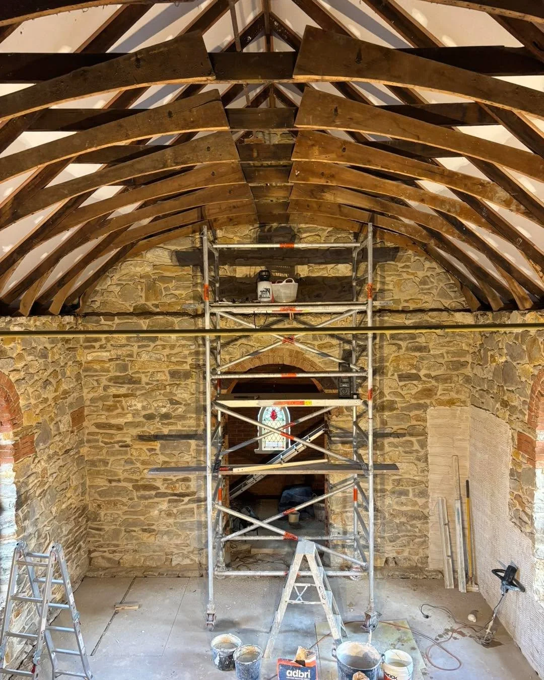 A bit going on at Cedar and Lime recently. Some finished, some work in progress, all different. Love lime! Love my job! #limeplasterers #stonepointing  #naturalmaterials