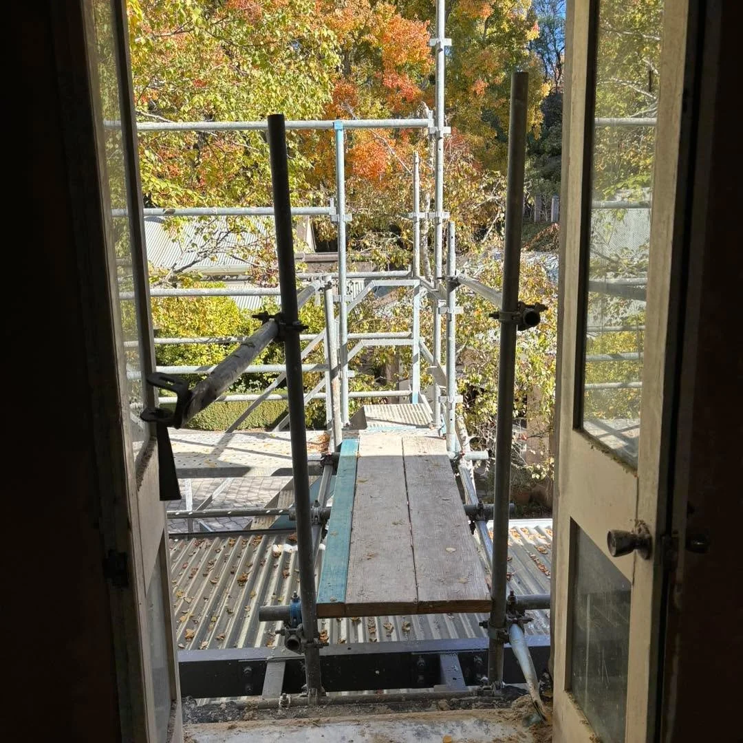 On a recent site visit by certain dignitaries it made me question what and why I was even doing there. 

They ignored the artist so I labeled them infidels and cried out from the balcony, free me from the purgatory I endure to bring you beauty!!!

Di