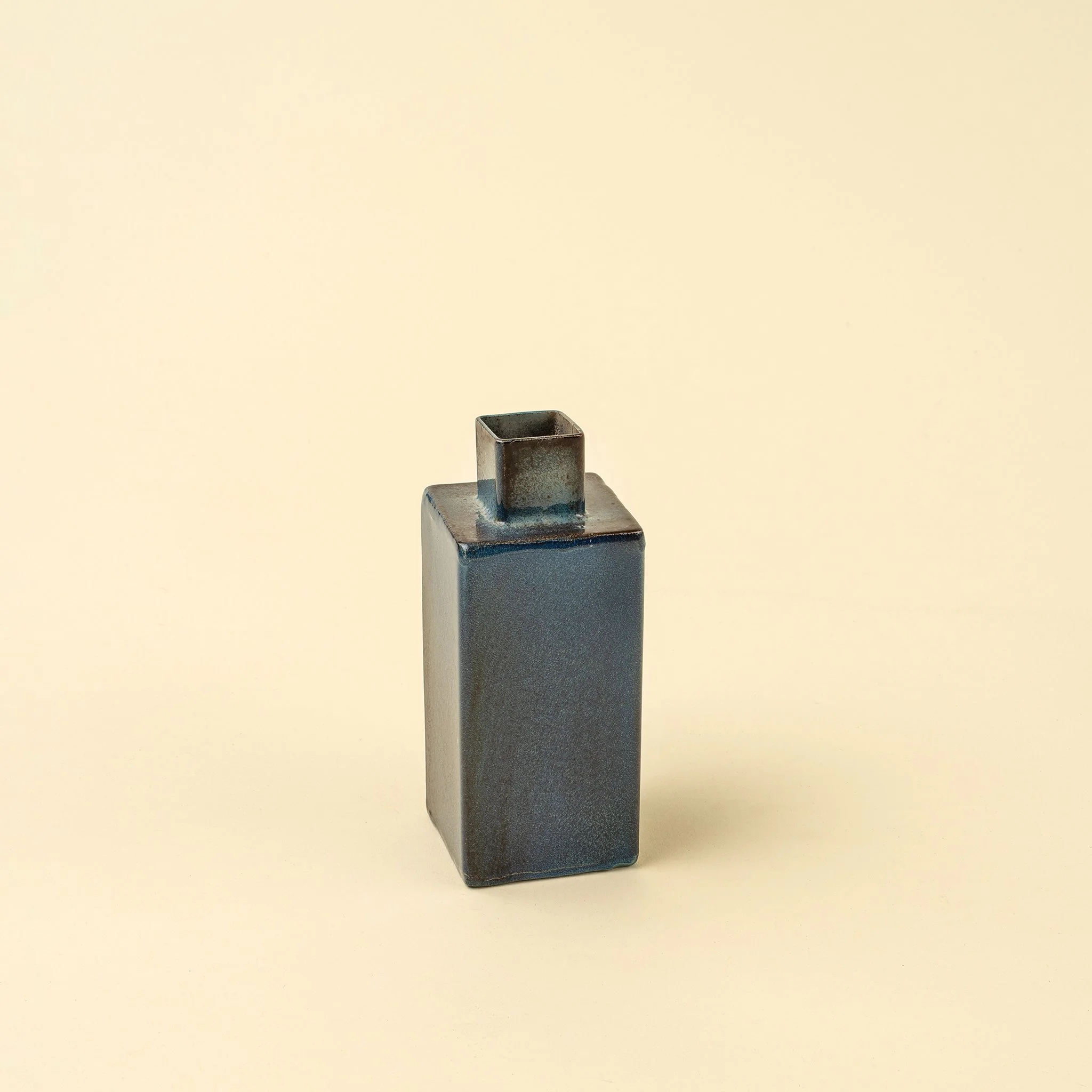 Forma Iron Vase S, Dark Blue