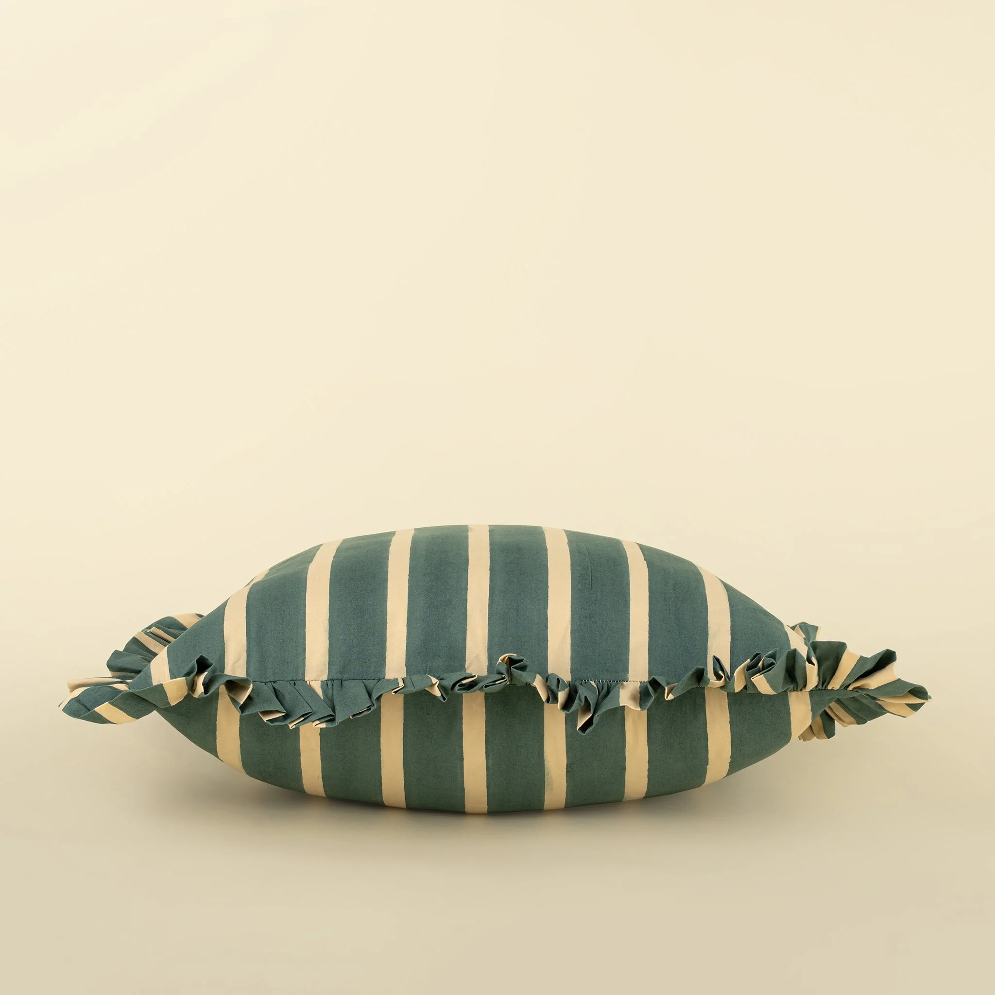 01-8148-C_2.jpg