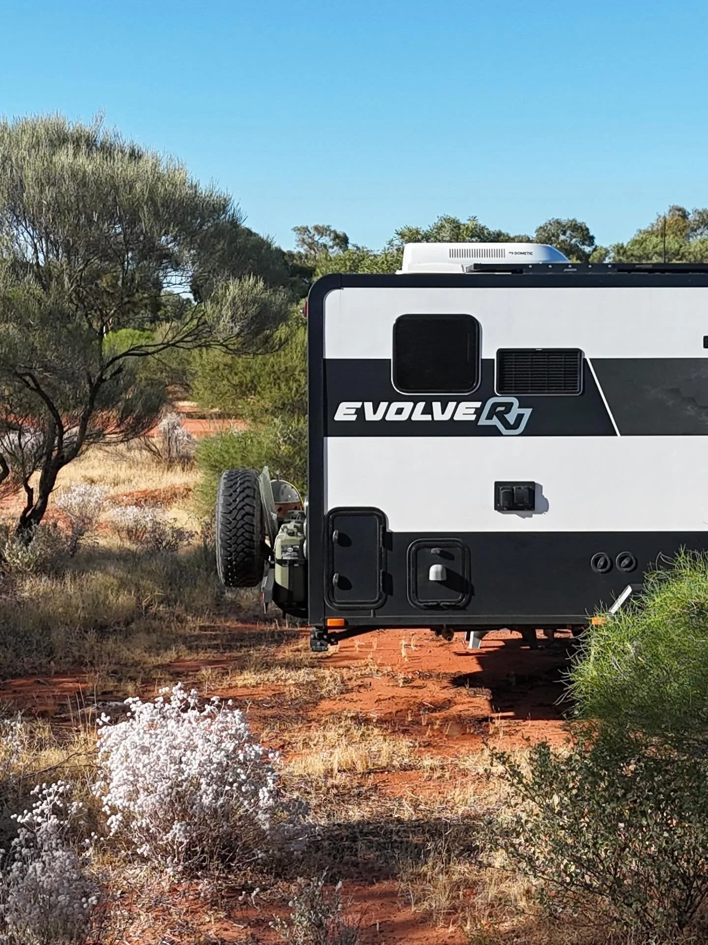 No neighbours kind of travel 🇦🇺👌🏼

#caravanningaustralia #vanlife #evolverv