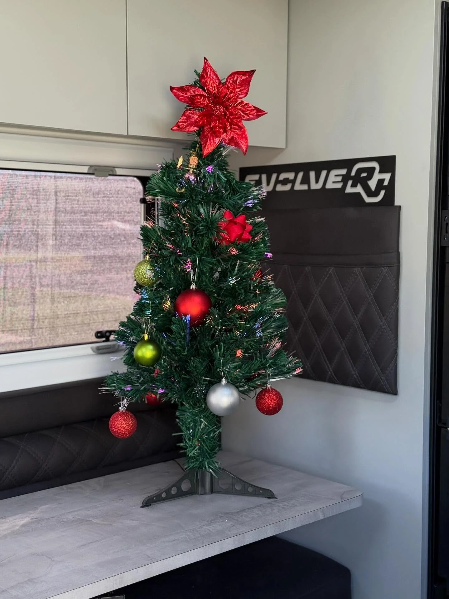 Christmas is just two days away! 🎄

If you&rsquo;re all set up in your Evolve this Christmas, we&rsquo;d love to see it&hellip; share your photos in the comments or pm us! 

#evolverv #caravanningaustralia #christmas