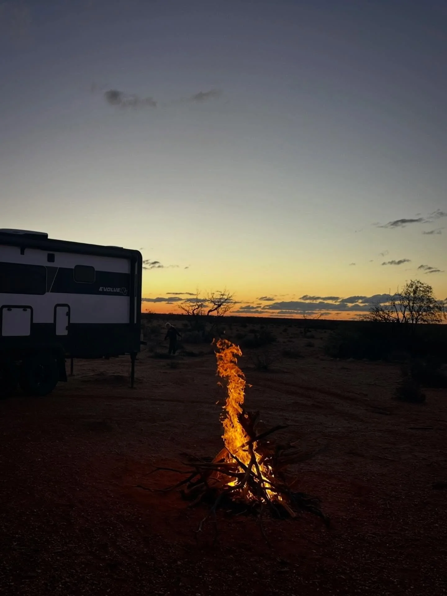 It&rsquo;s just the van, the fire, and the quiet.

Pull up wherever the road takes you and call it home for the night. 🔥

#evolverv #vanlifeaustralia #seeaustralia #caravanningaustralia #vanlifewithkids