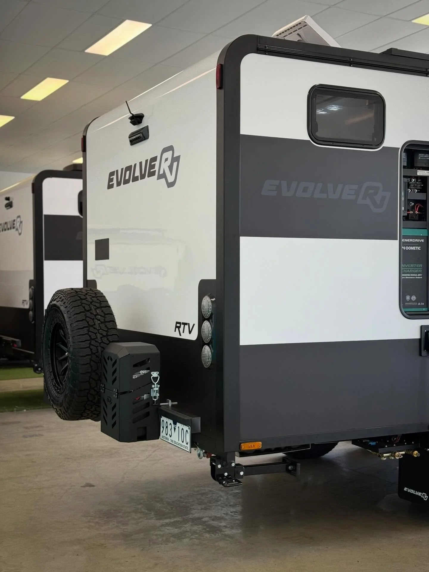 Designed with purpose. Built to stand out.

#caravanningaustralia #australiamanufacturing #australianmade #vanlife #caravanningoz