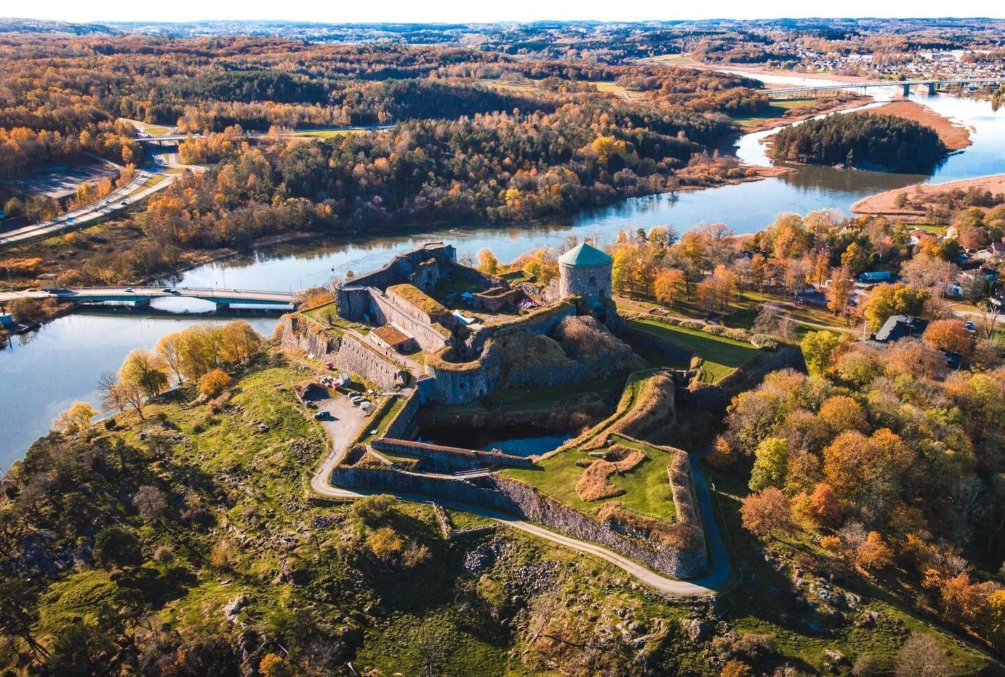 🍁Autumn
#autumn #höst #fall #october #sverige #sweden #sverige🇸🇪 #sweden🇸🇪 #västsverige #westsweden #bohuslän #swedishnature #kungälv #bohusfortress #bohusfästning #dji #djimavic #djimavicair #mavic #mavicair #drone #dr