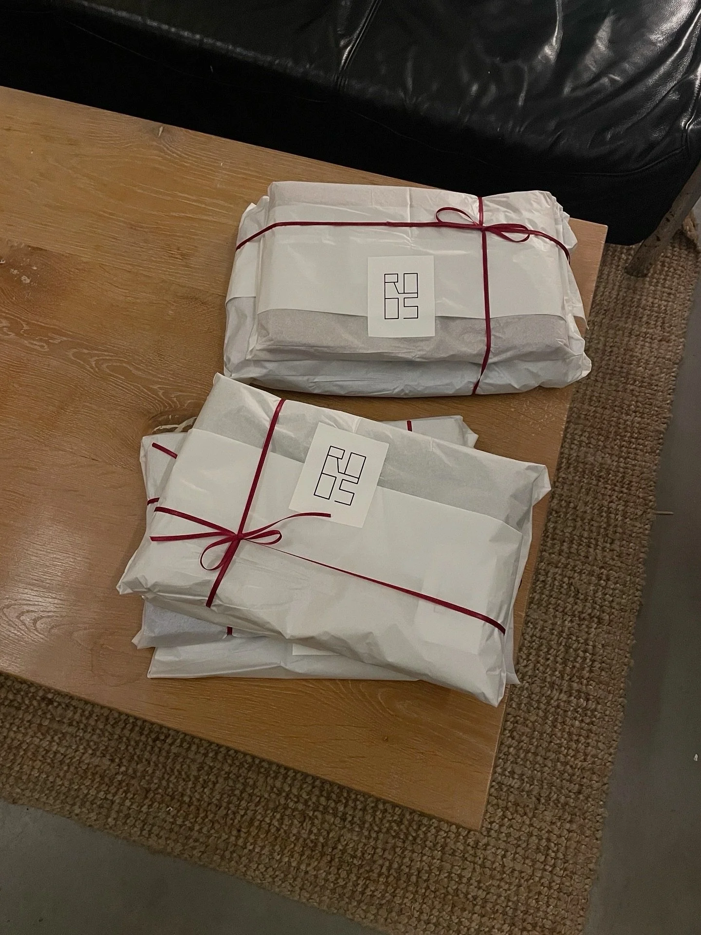 Packing your Christmas orders makes me so so happy &mdash; of course with a little red touch! ❤️

We&rsquo;re shipping daily from Amsterdam within Europe this month to make sure all your orders arrive in time for the holidays! 

Shop your Christmas g