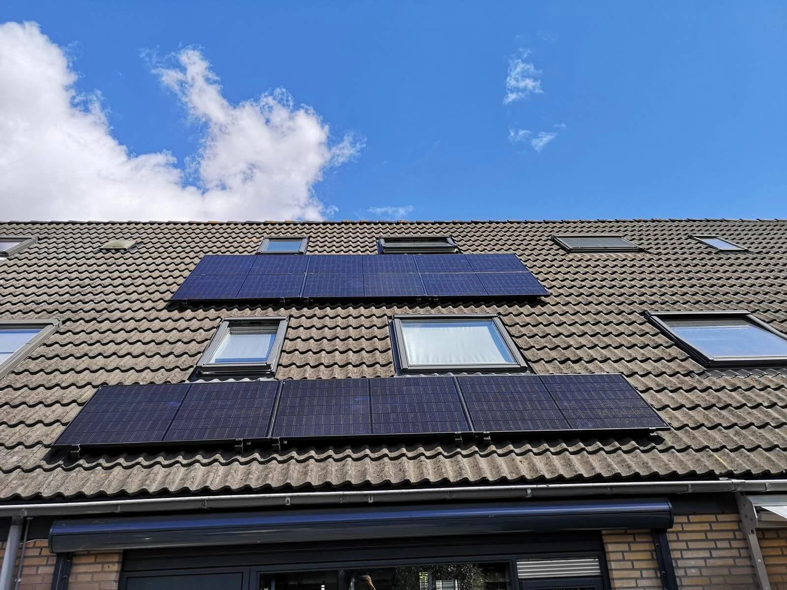 Project zonnepanelen dakpannen.jpeg