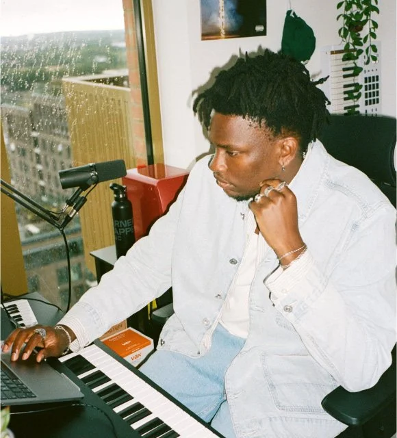 artist-dt.jpg