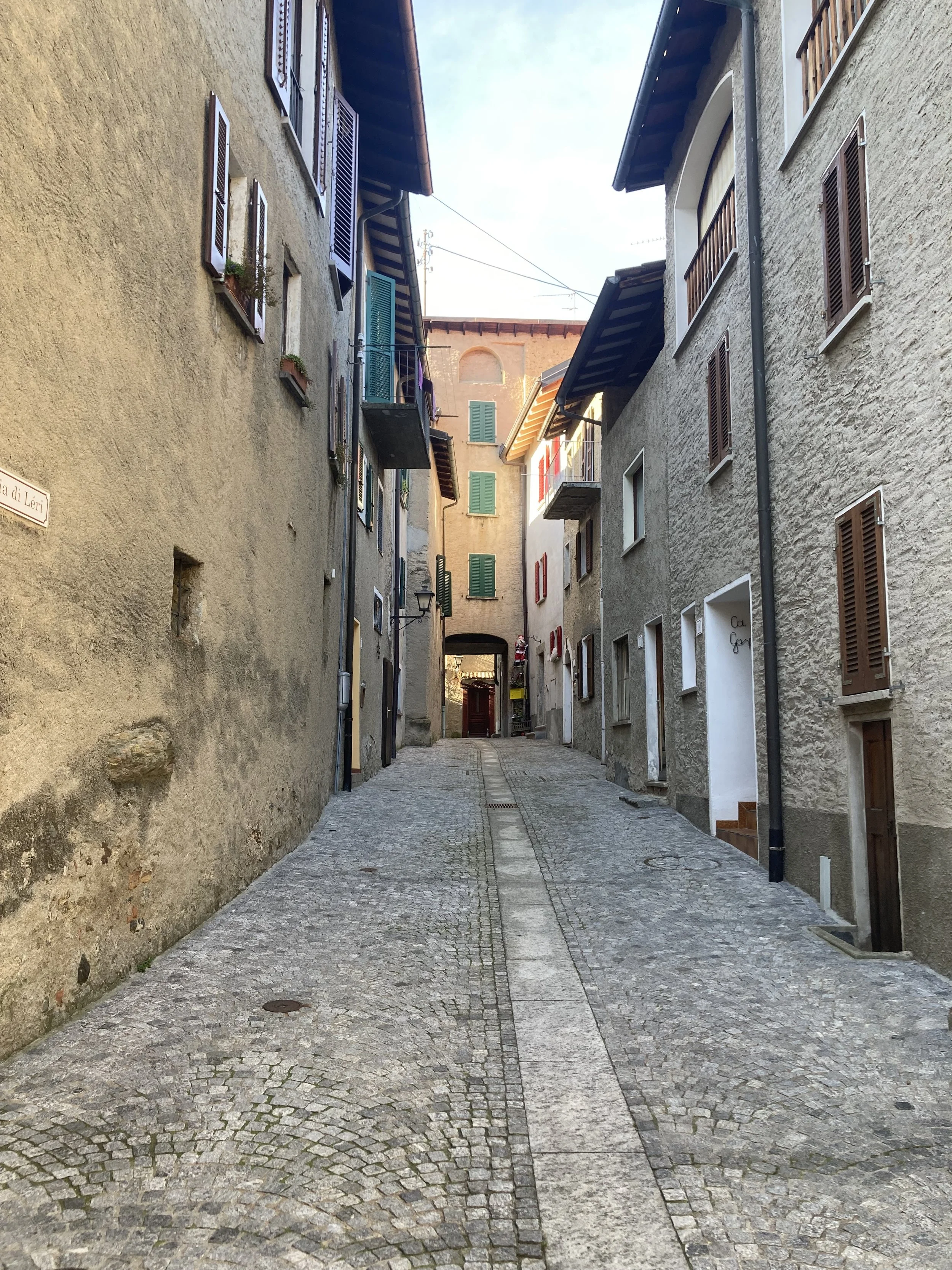 Various images of the old part of Comano