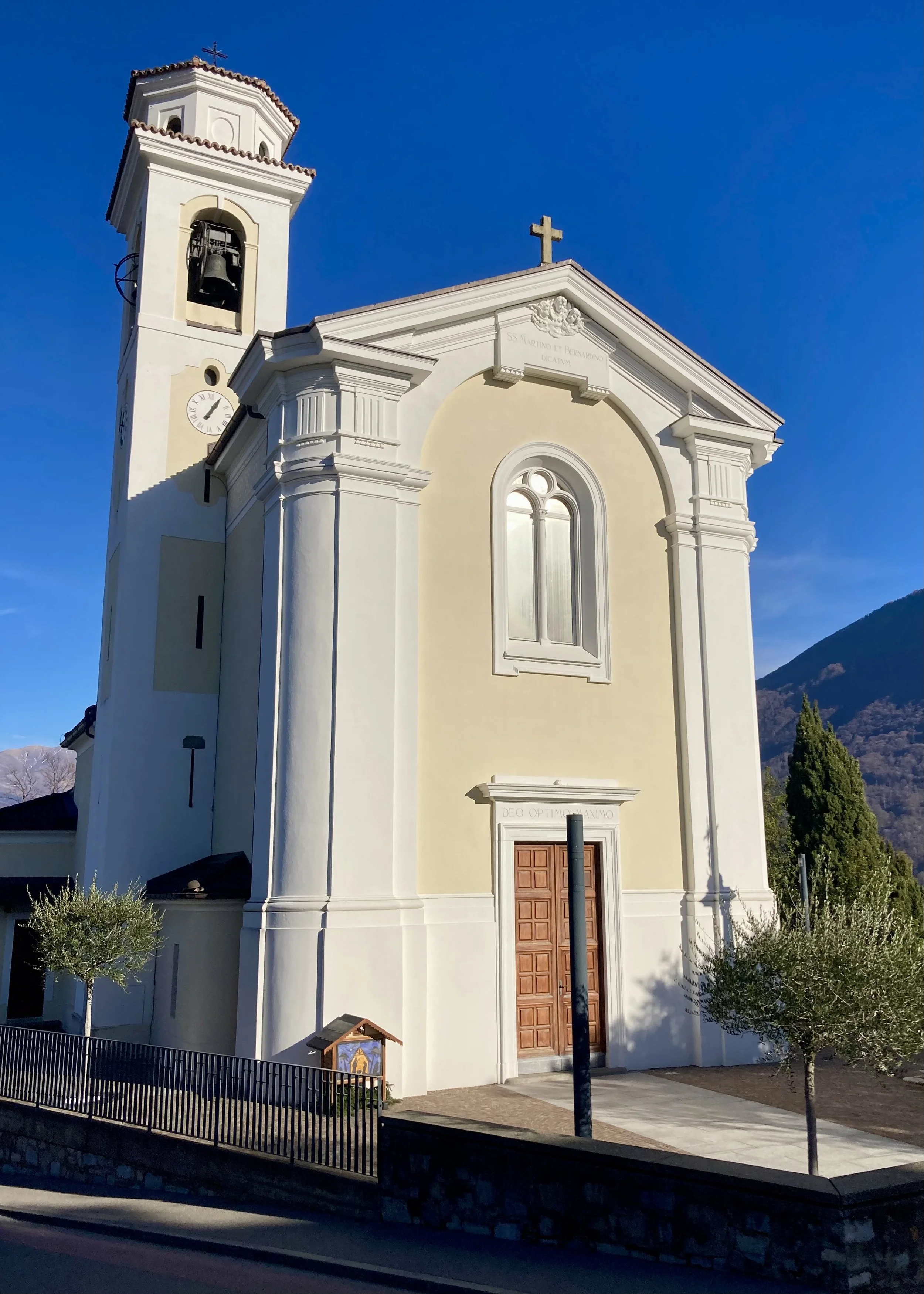Church of Porza, also known as the Church of Saints Bernardino of Siena and Martin of Tours.  It was built in the 1600's according to Google.