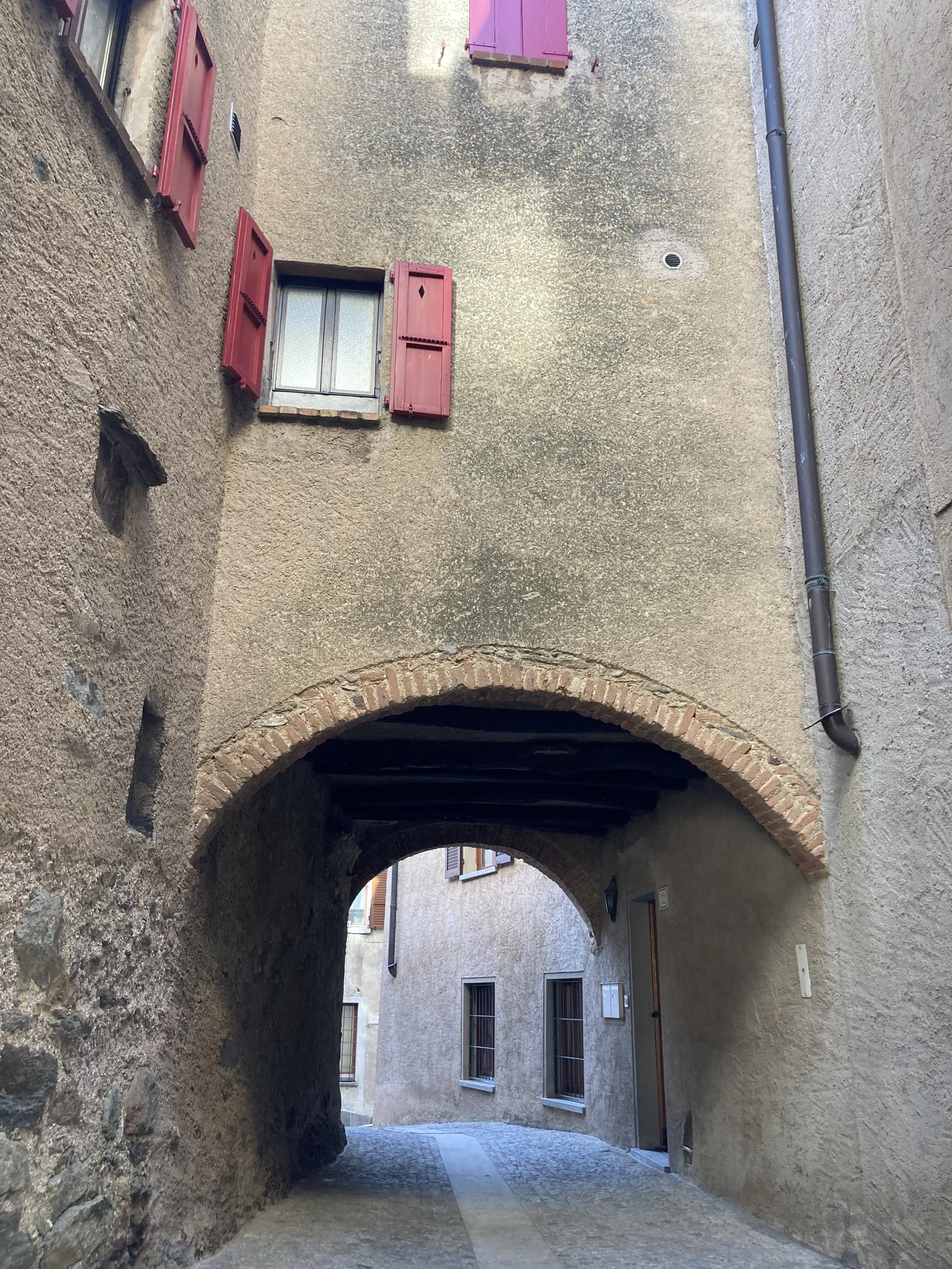 Various images of the old part of Comano