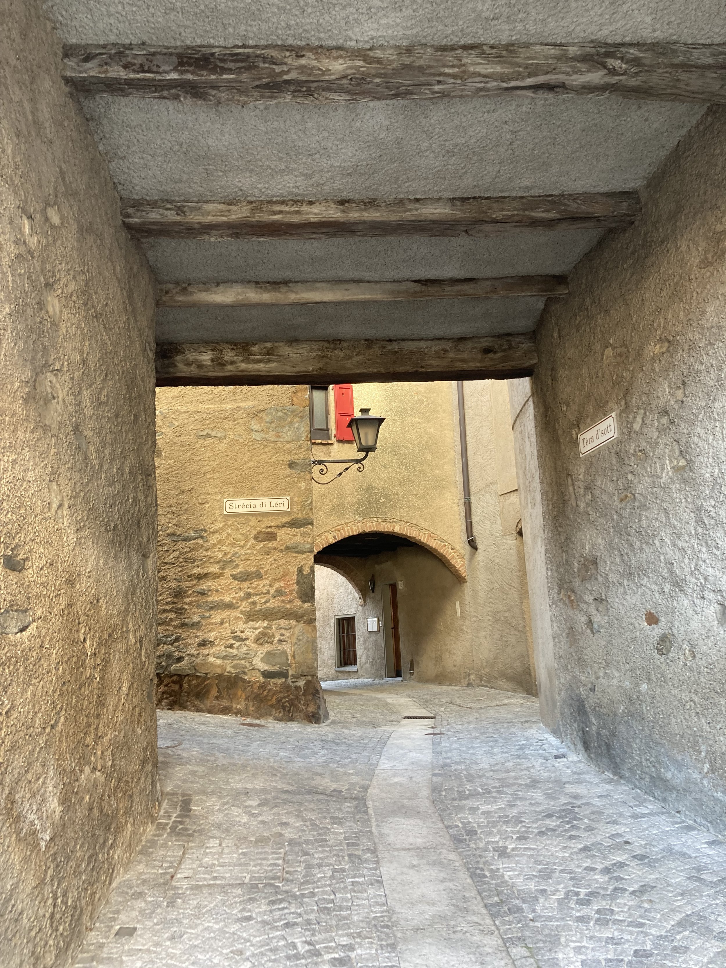 Various images of the old part of Comano