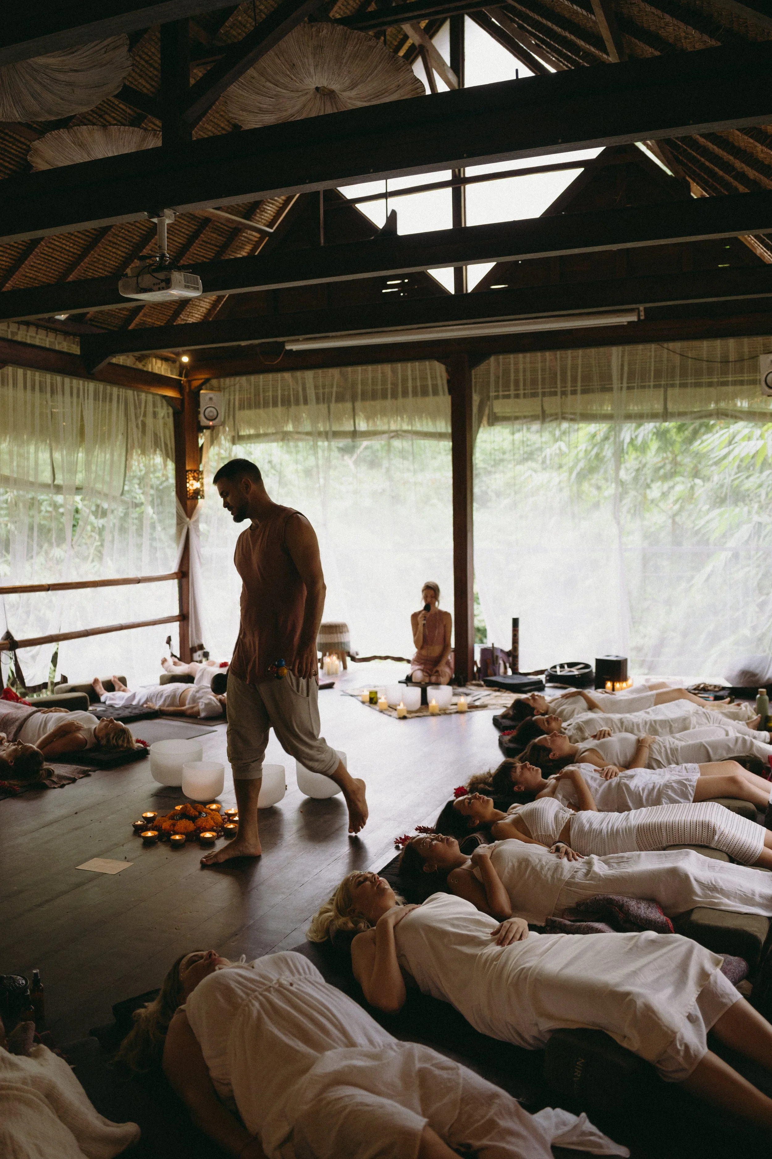 documentary retreat photographer for creative retreats