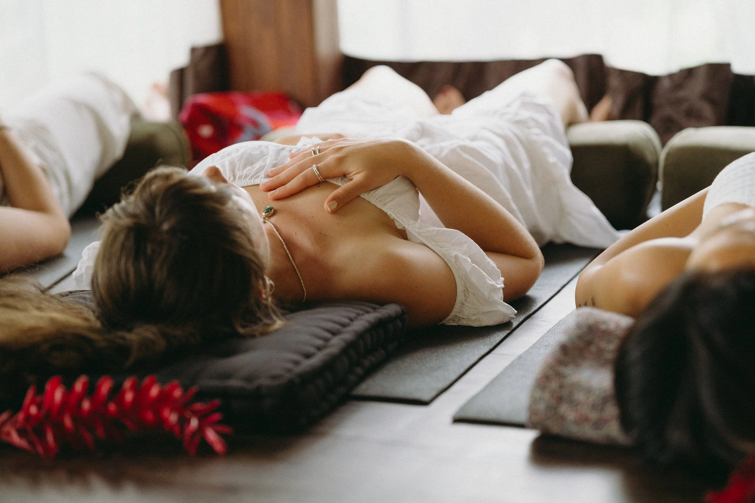 retreat photographer in Bali capturing wellness retreat moments