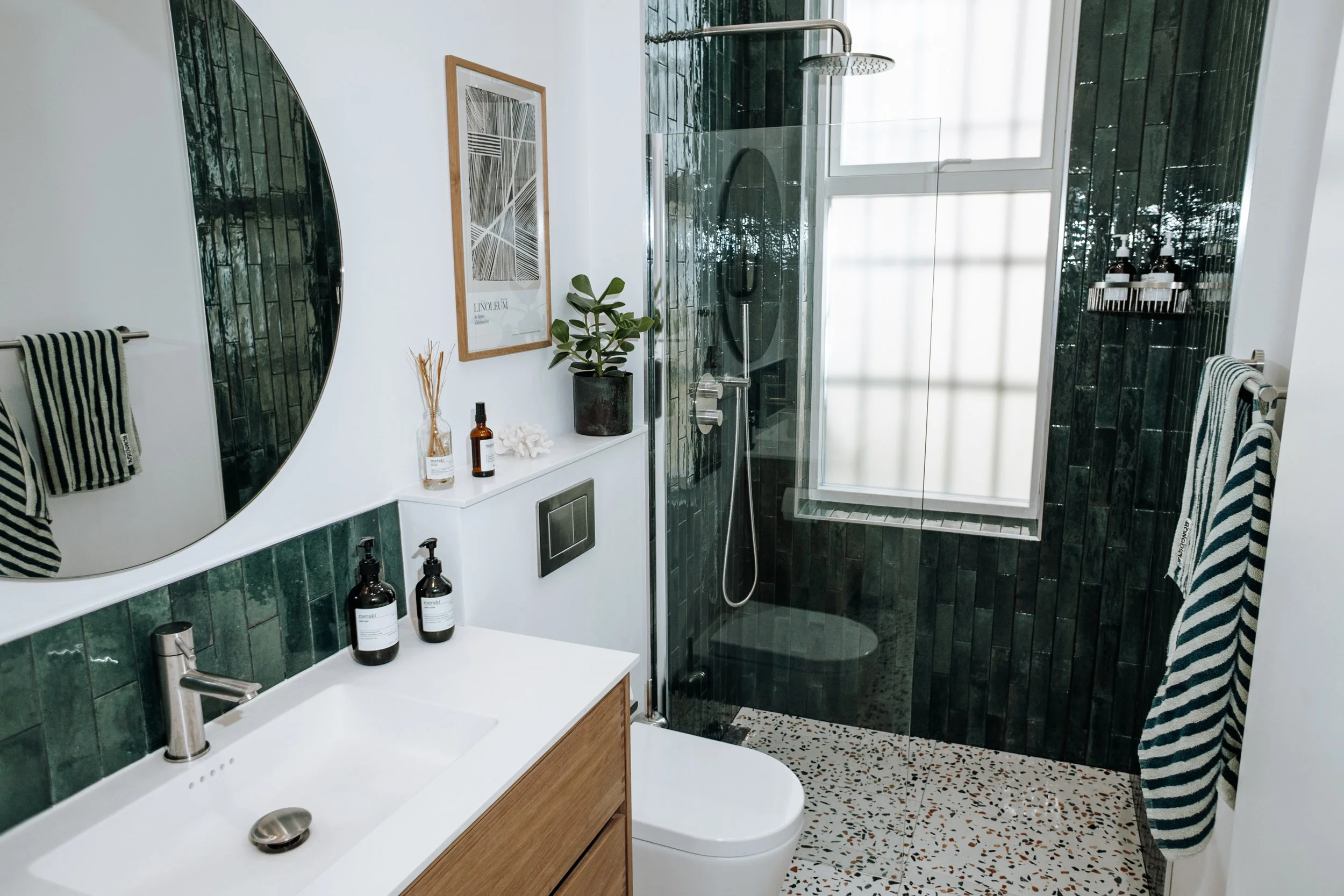 Edinburgh bathroom design featuring a minimalist aesthetic