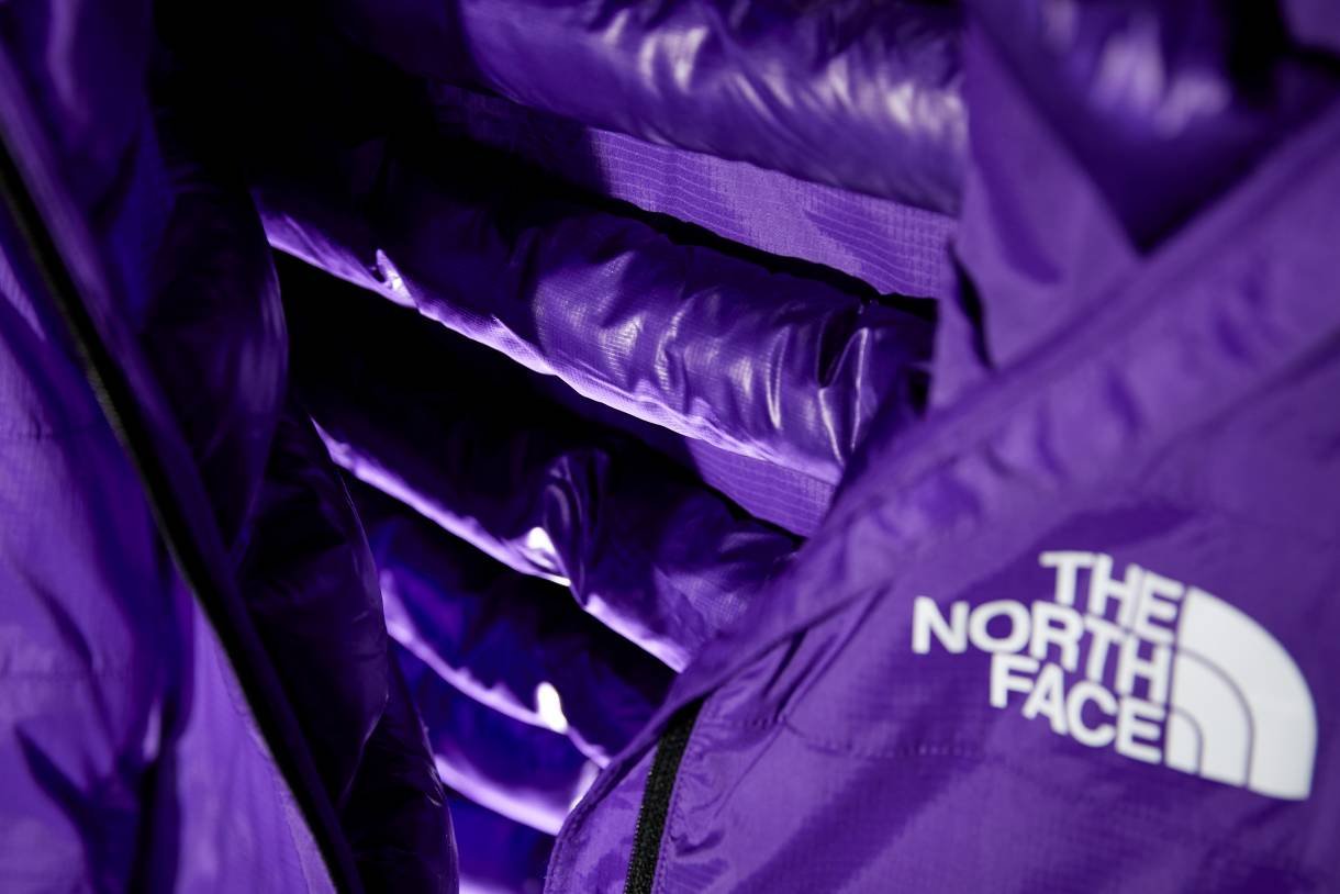 TNF_Summit-AMK-L3-Pullover_1-1220x814.jpg
