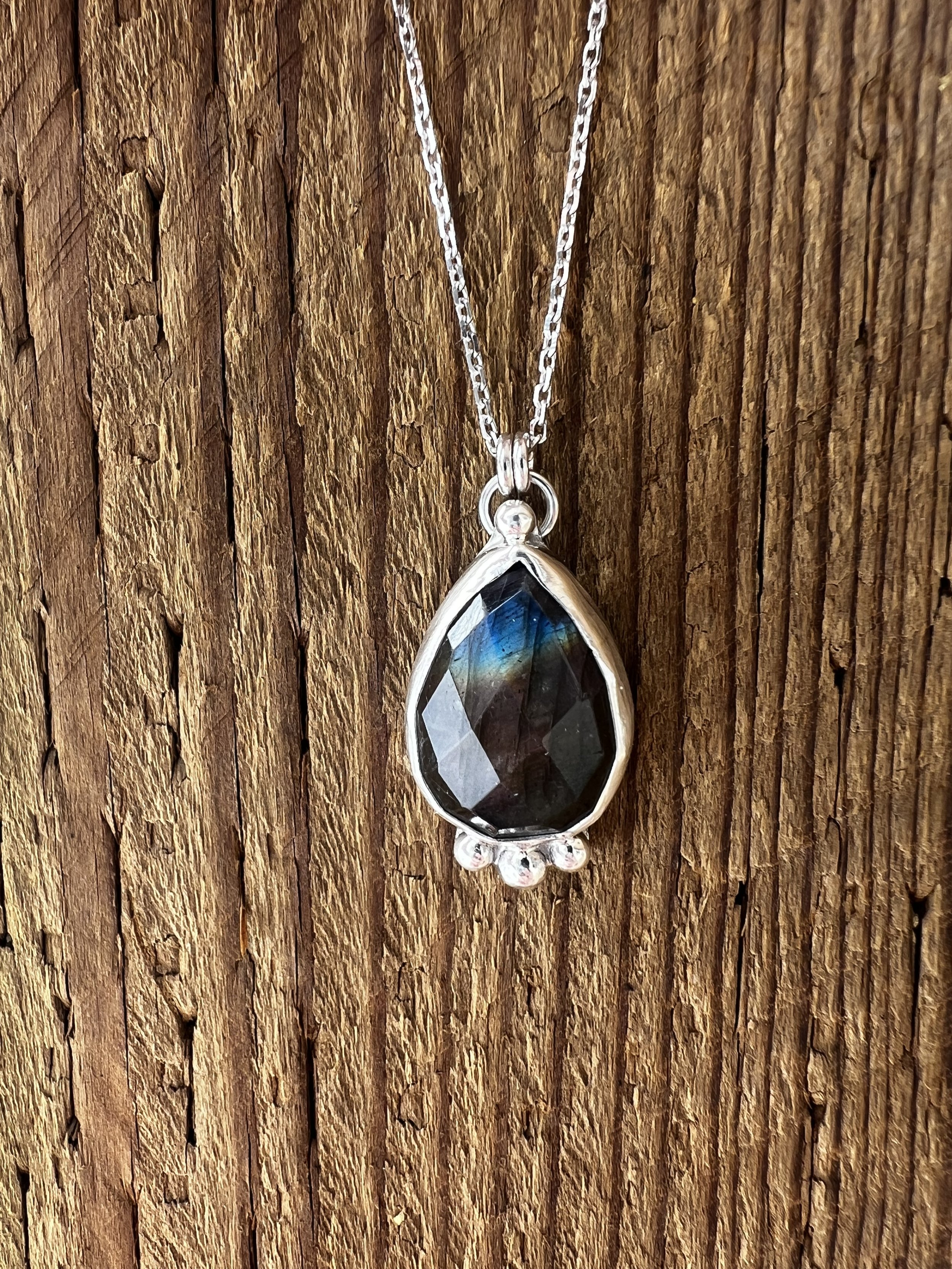 Rainbow Labradorite Necklace 4.jpeg