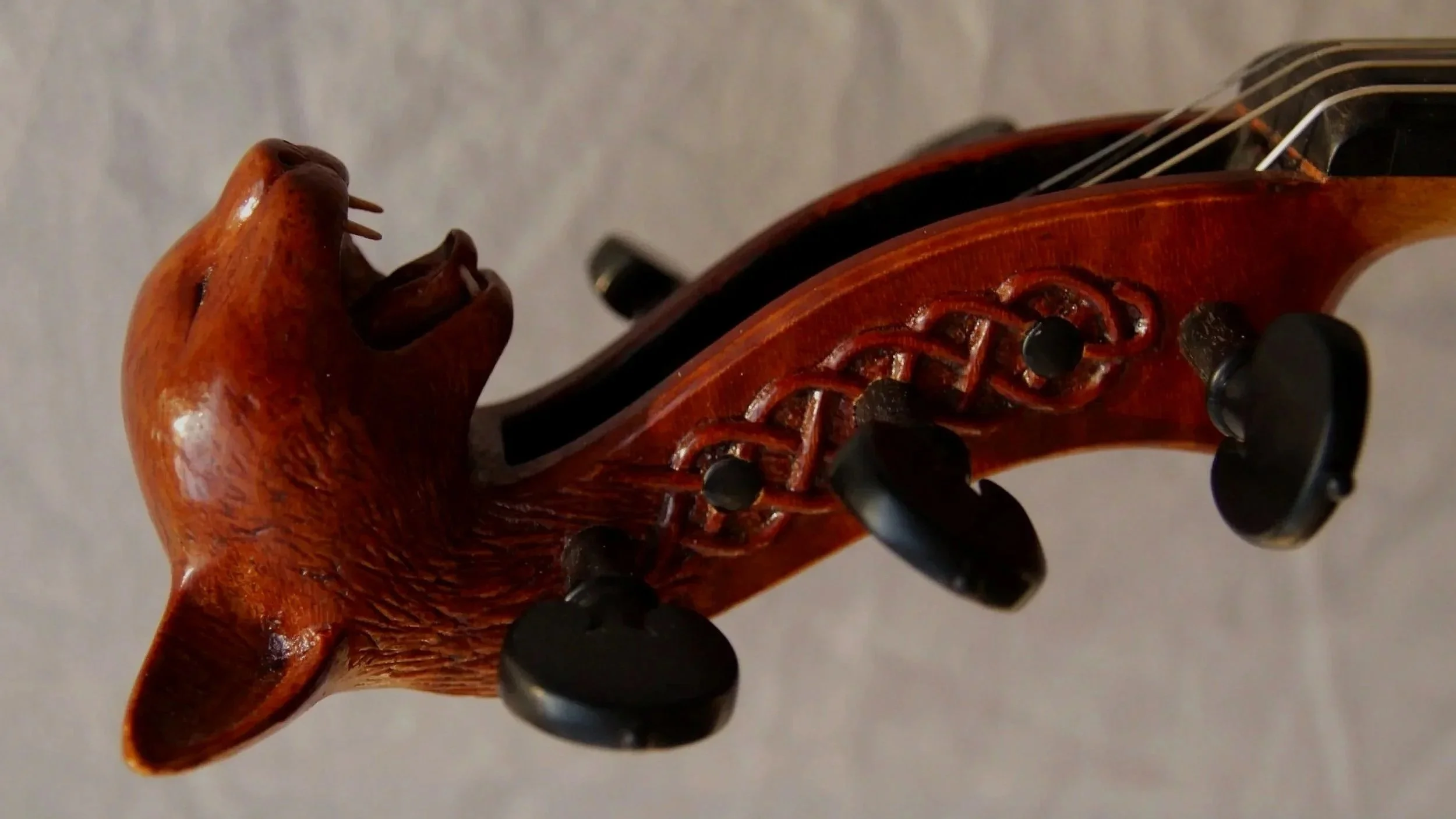 cat hear carving with intricate decorations