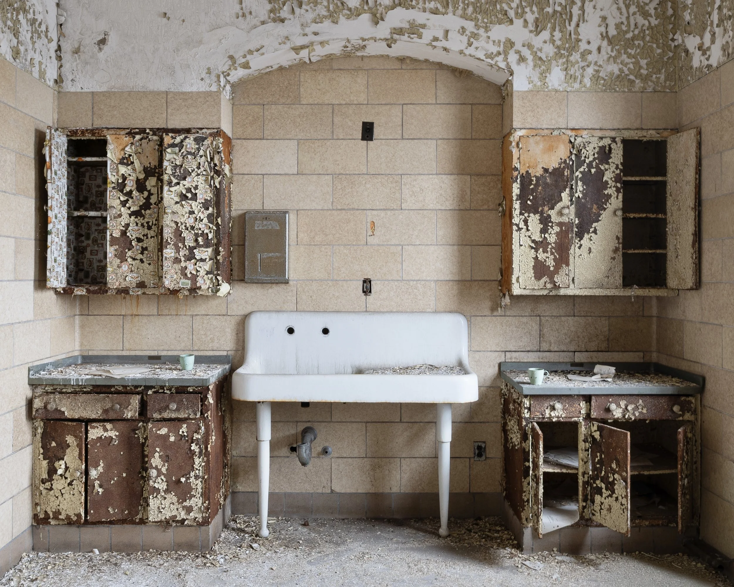 Medicine Room, Quad Complex