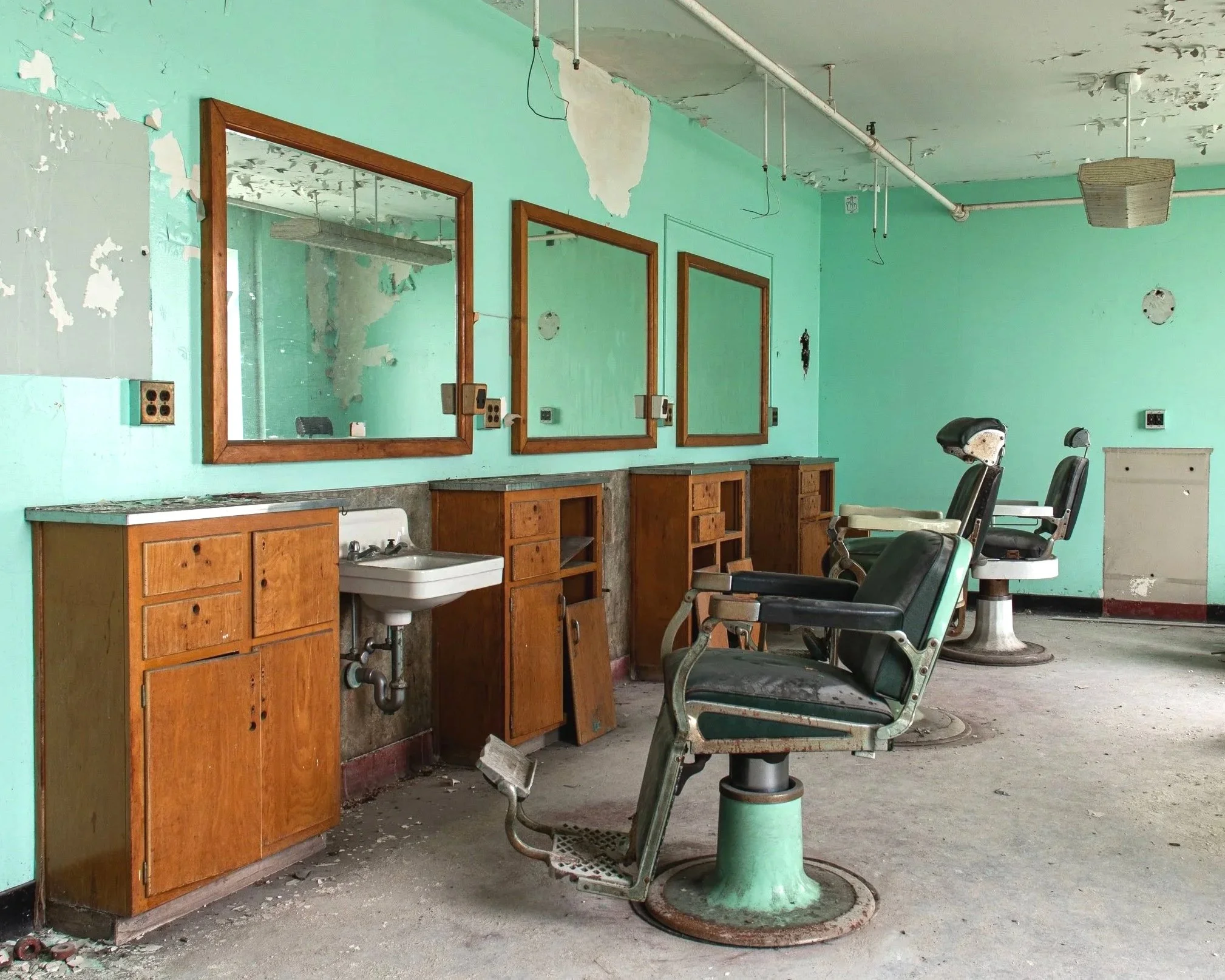 Barbershop, Male Wing