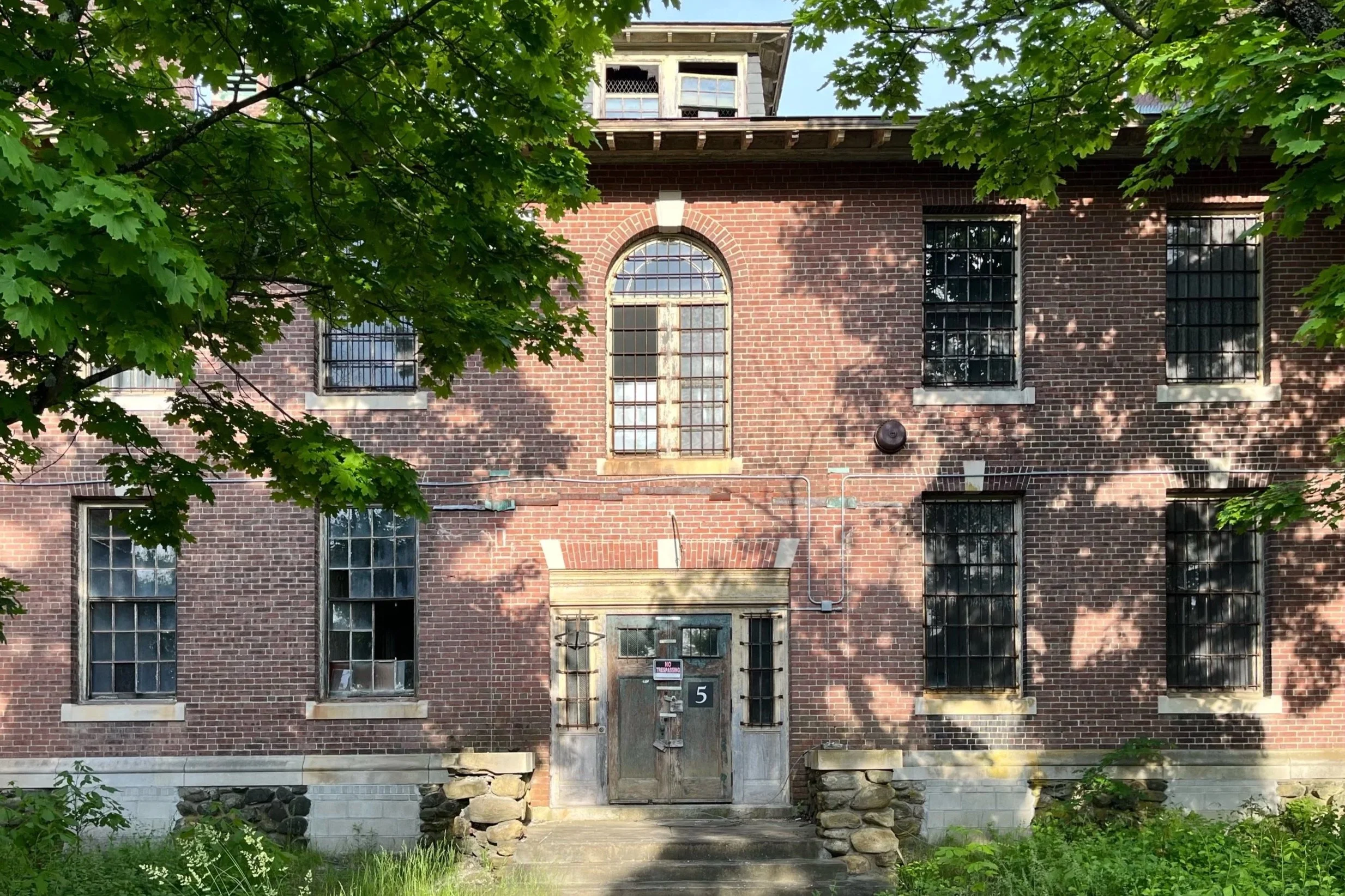 Main Entrance, Elms Colony