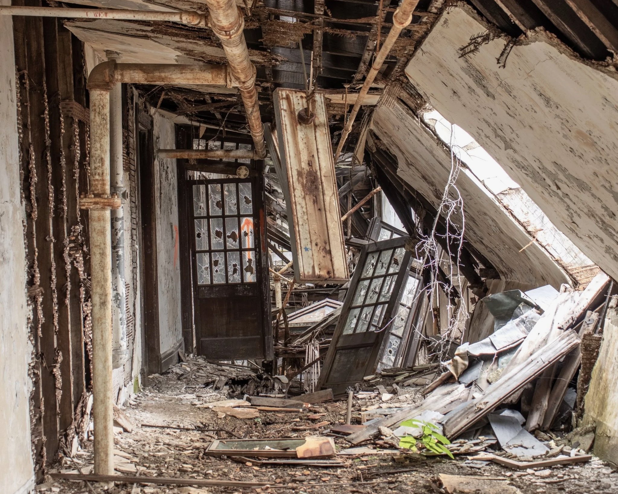 Collapsing Top Floor Dorms, Male Wing