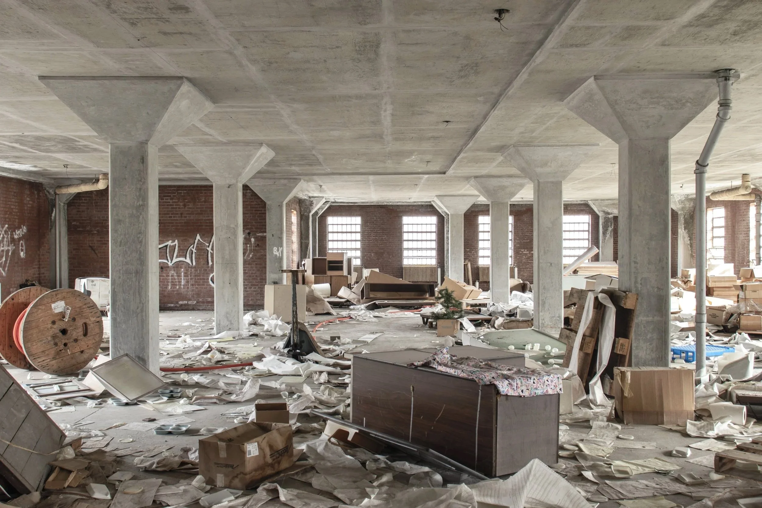 Collumns, Storehouse