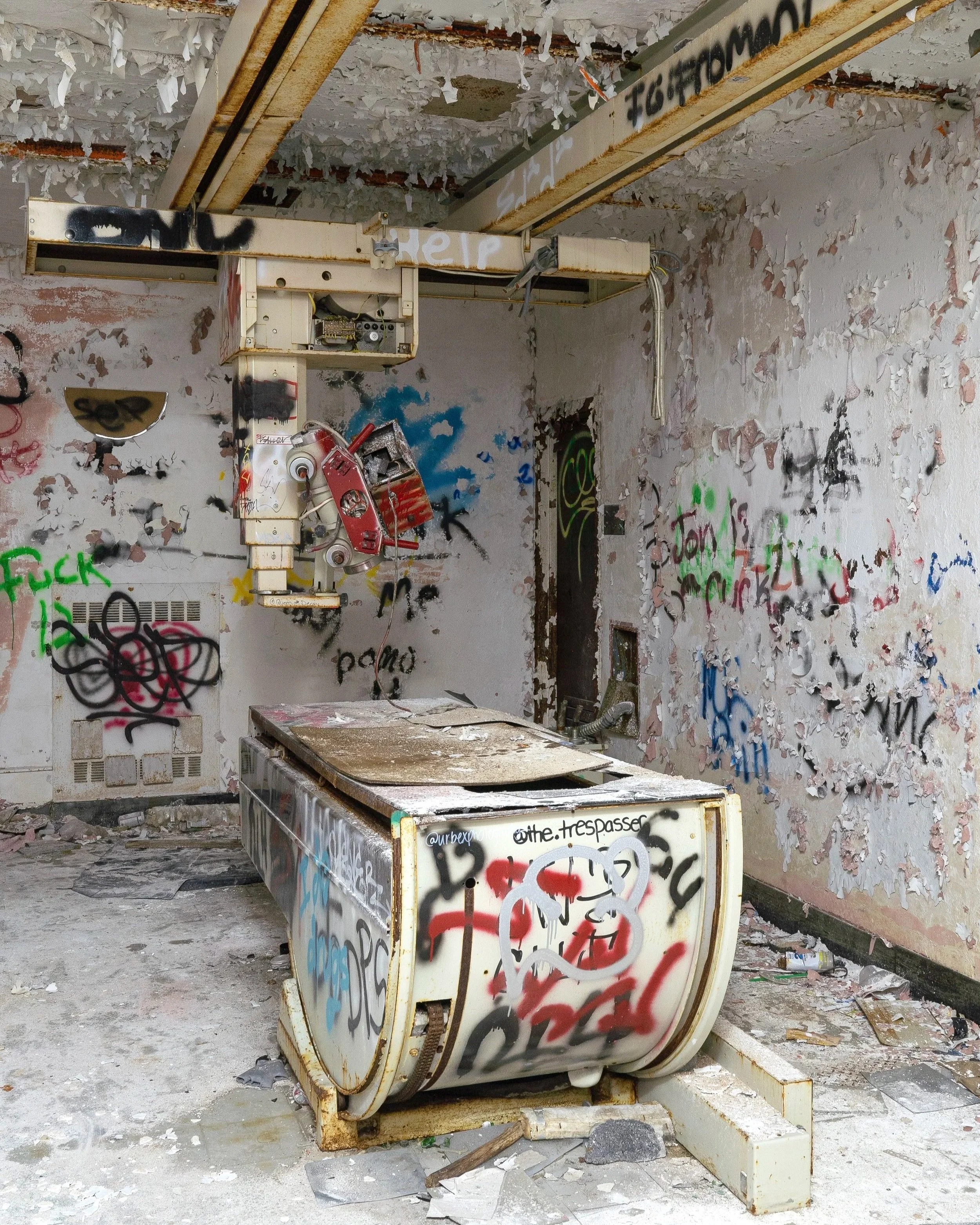 X-Ray Machine, Medical/ Surgical (building 7)