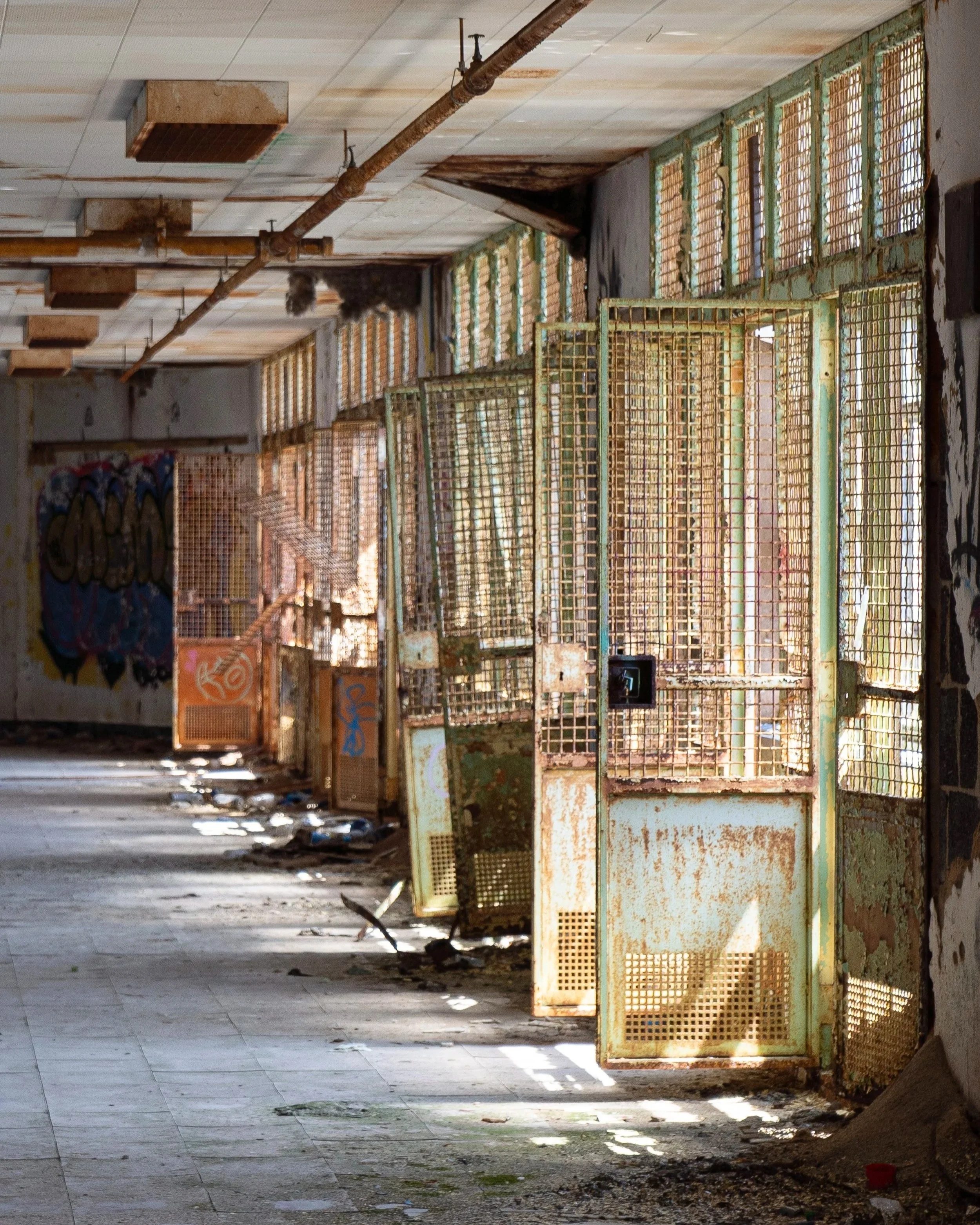 Dayroom, Admissions/ Patient Housing Building (building 22)