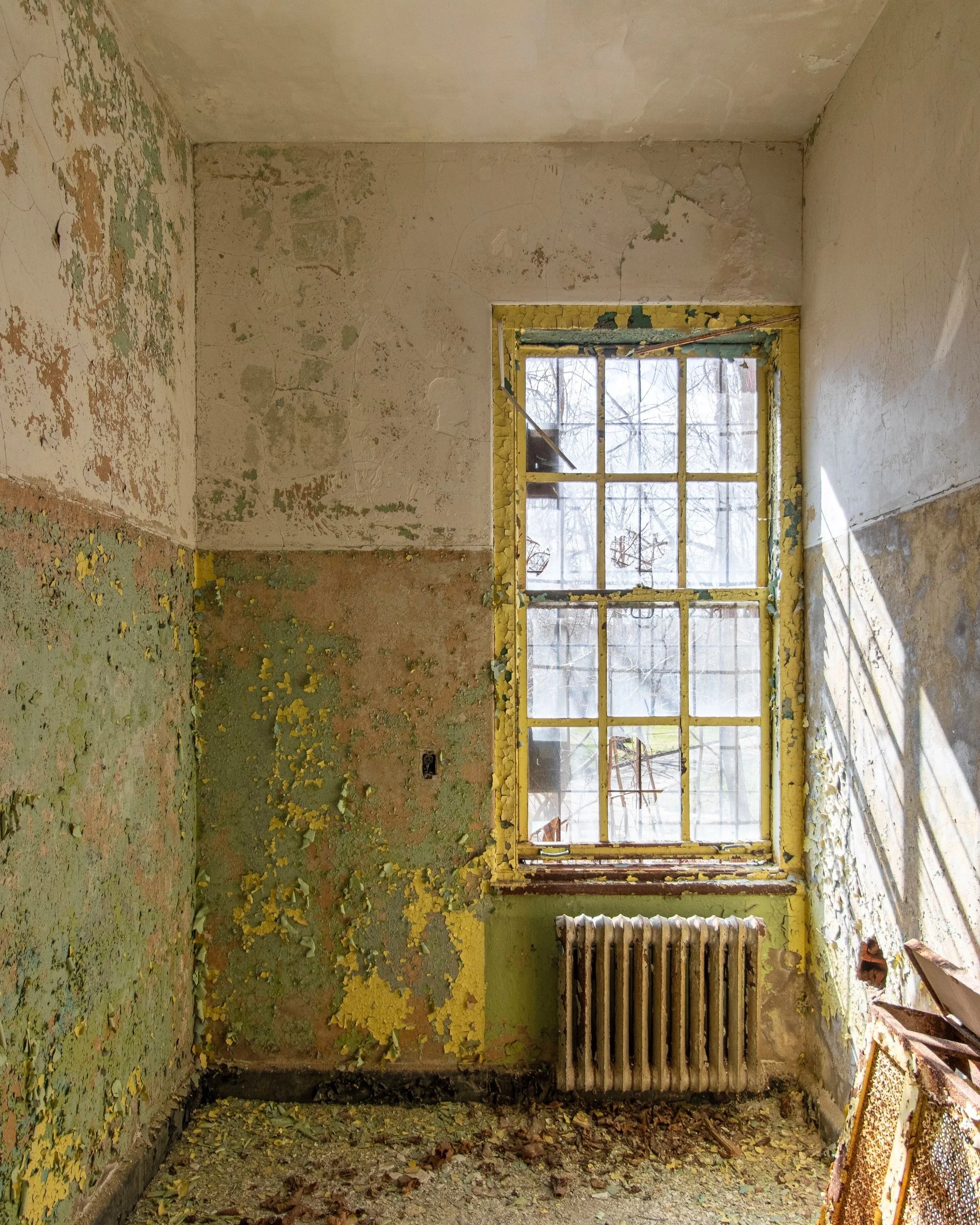 Yellow Patient Room, Veterans' Medical/ Surgical Building (building 136)