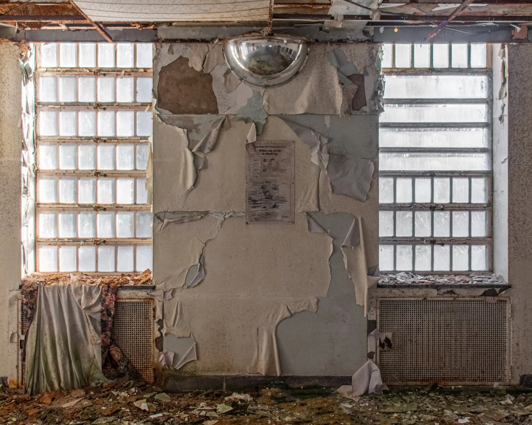 Dayroom Windows, Tuckerman Hall (building 119)