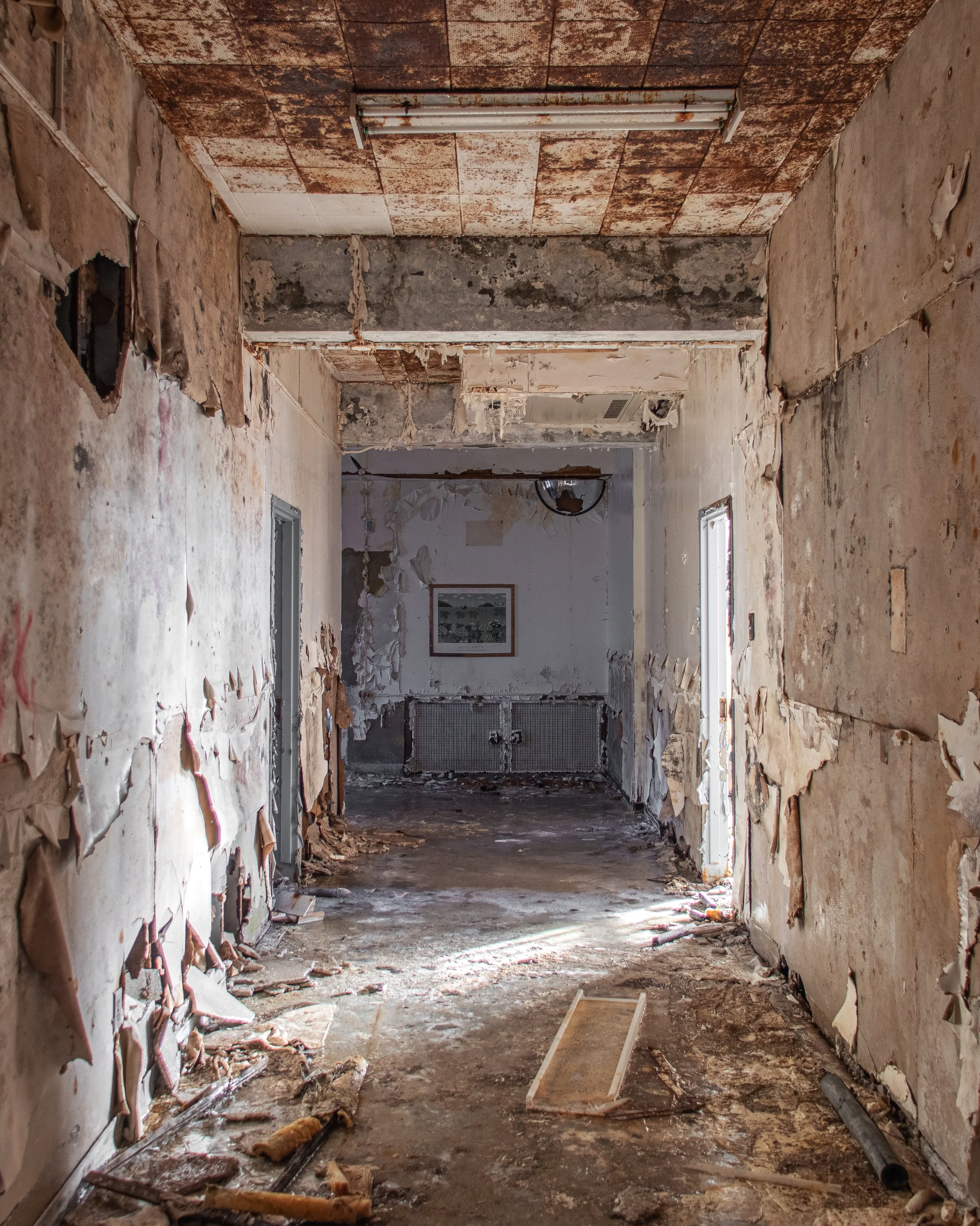 Corridor, Tuckerman Hall (building 119)