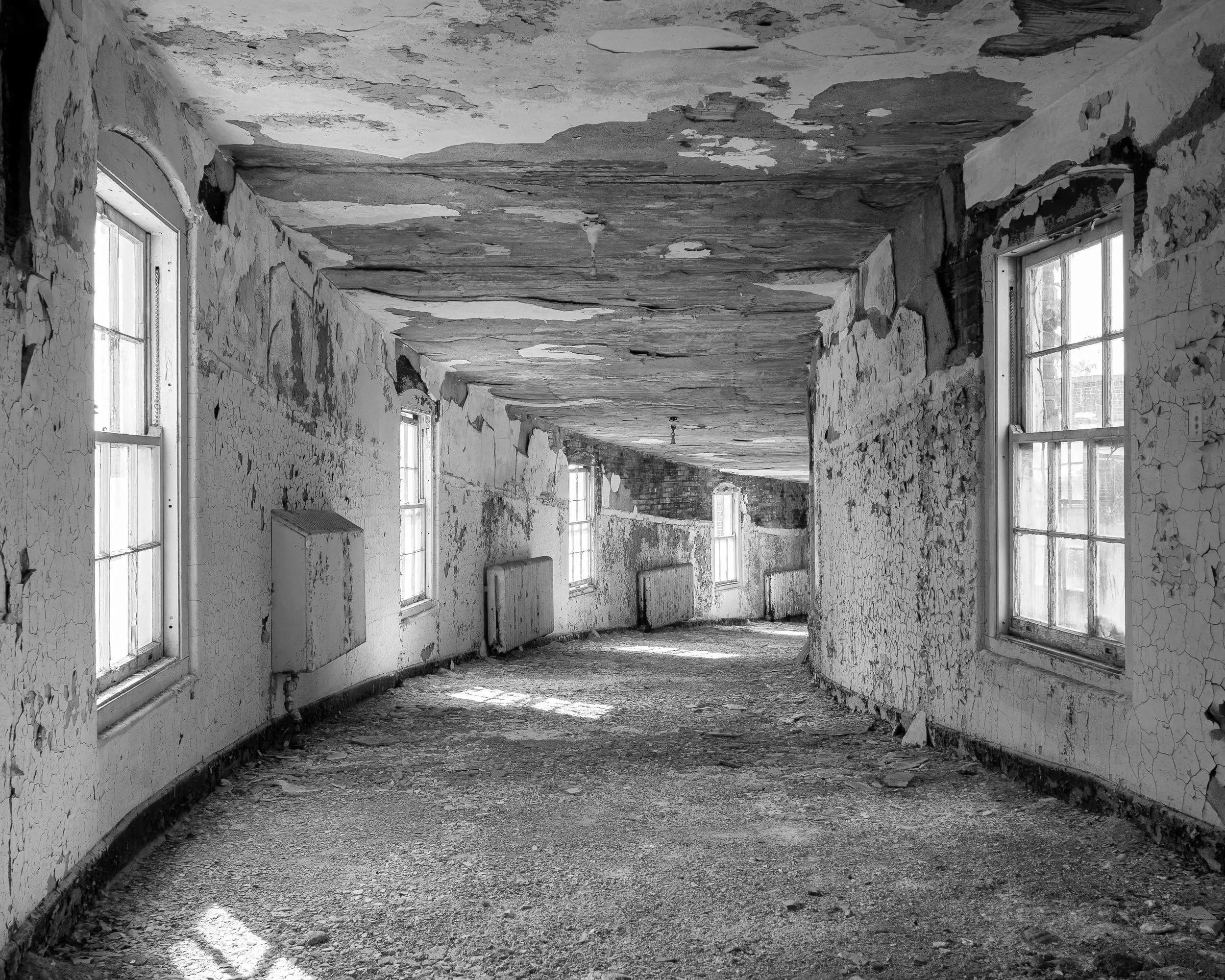 Breezeway from Ward to Male Wing Dining Hall (building 13)