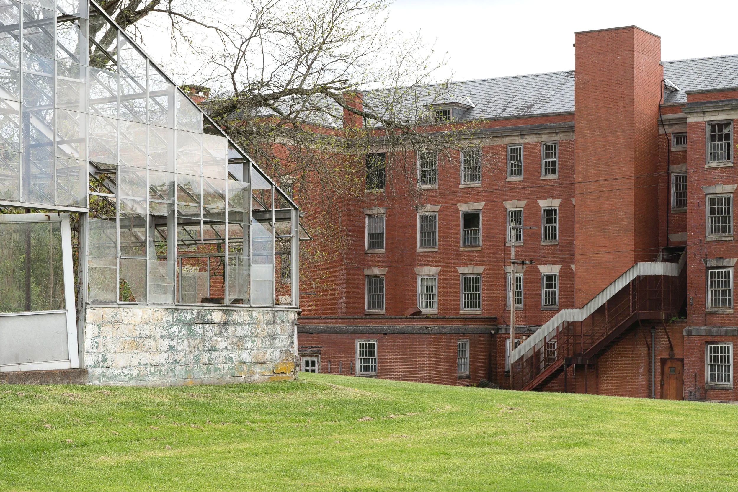 Greenhouse & Medical Facility 