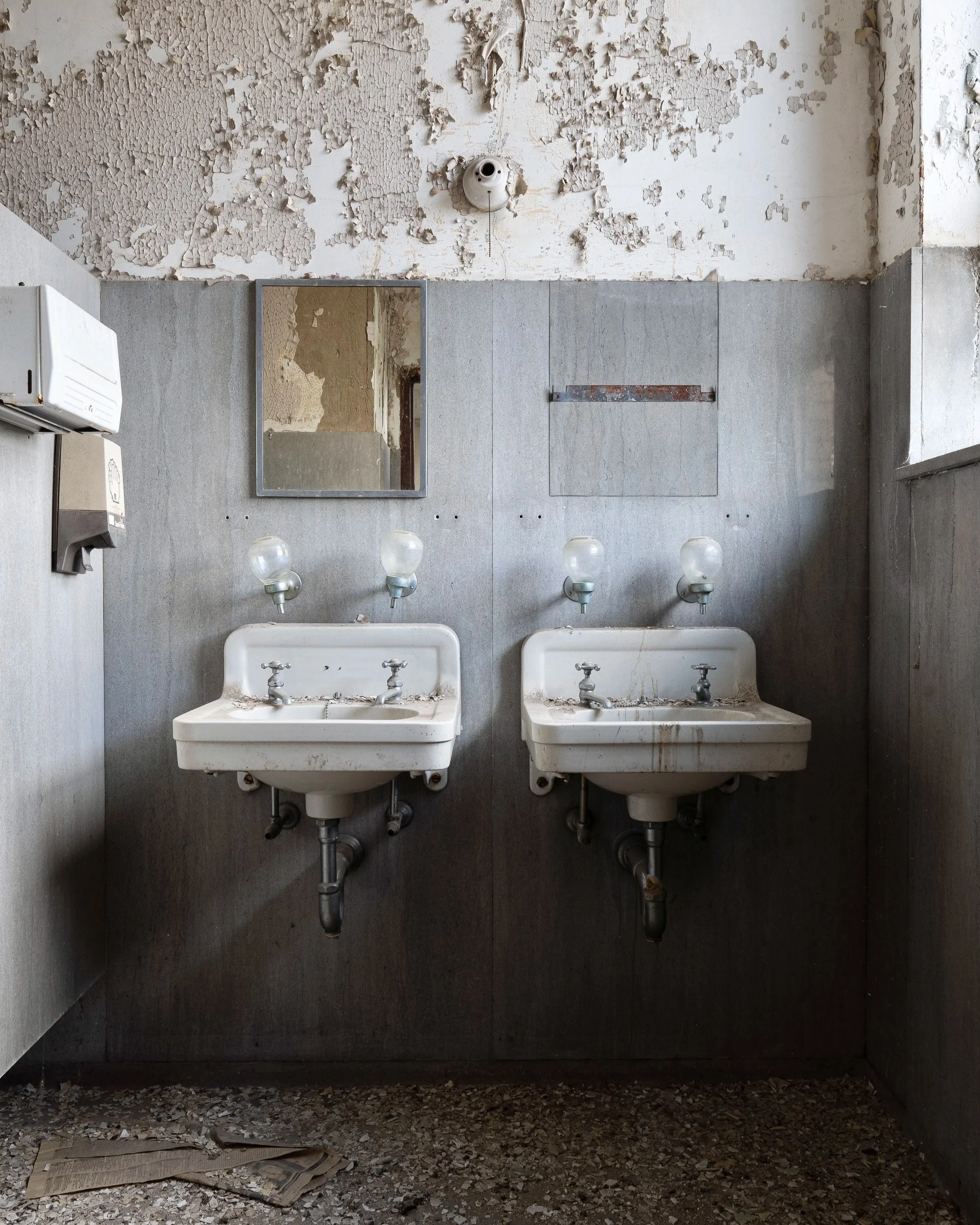 Bathroom Sinks 