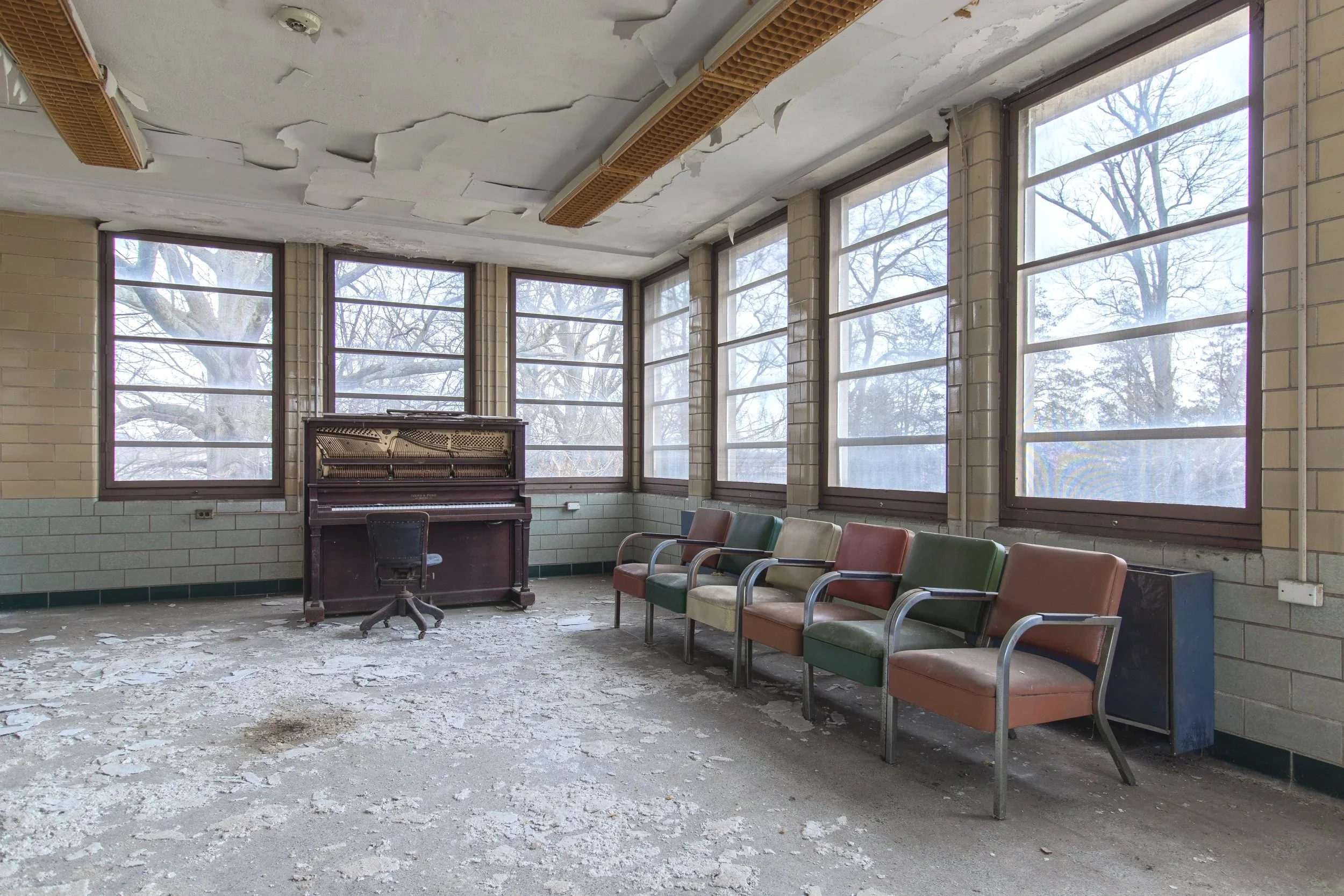 Patient Porch, Building 52 (Medical Surgical)