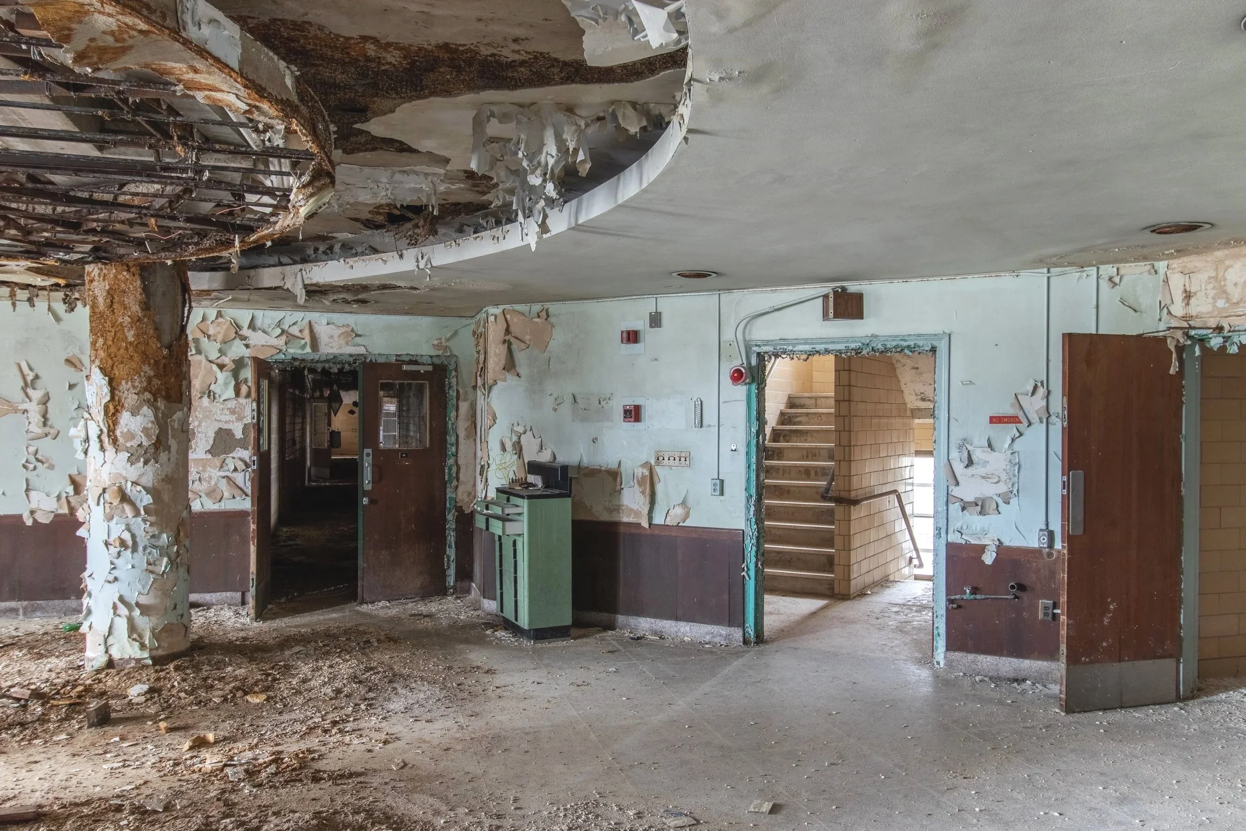 Main Lobby & Stairs, Building 52 (Medical Surgical)