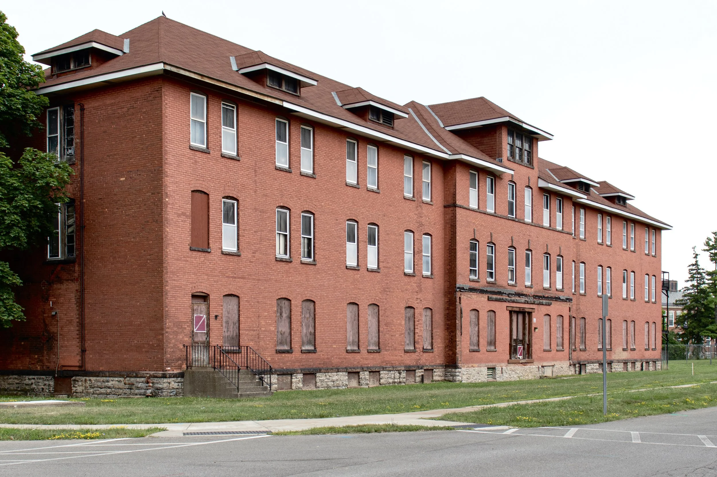 Education & Training Building (building 15)