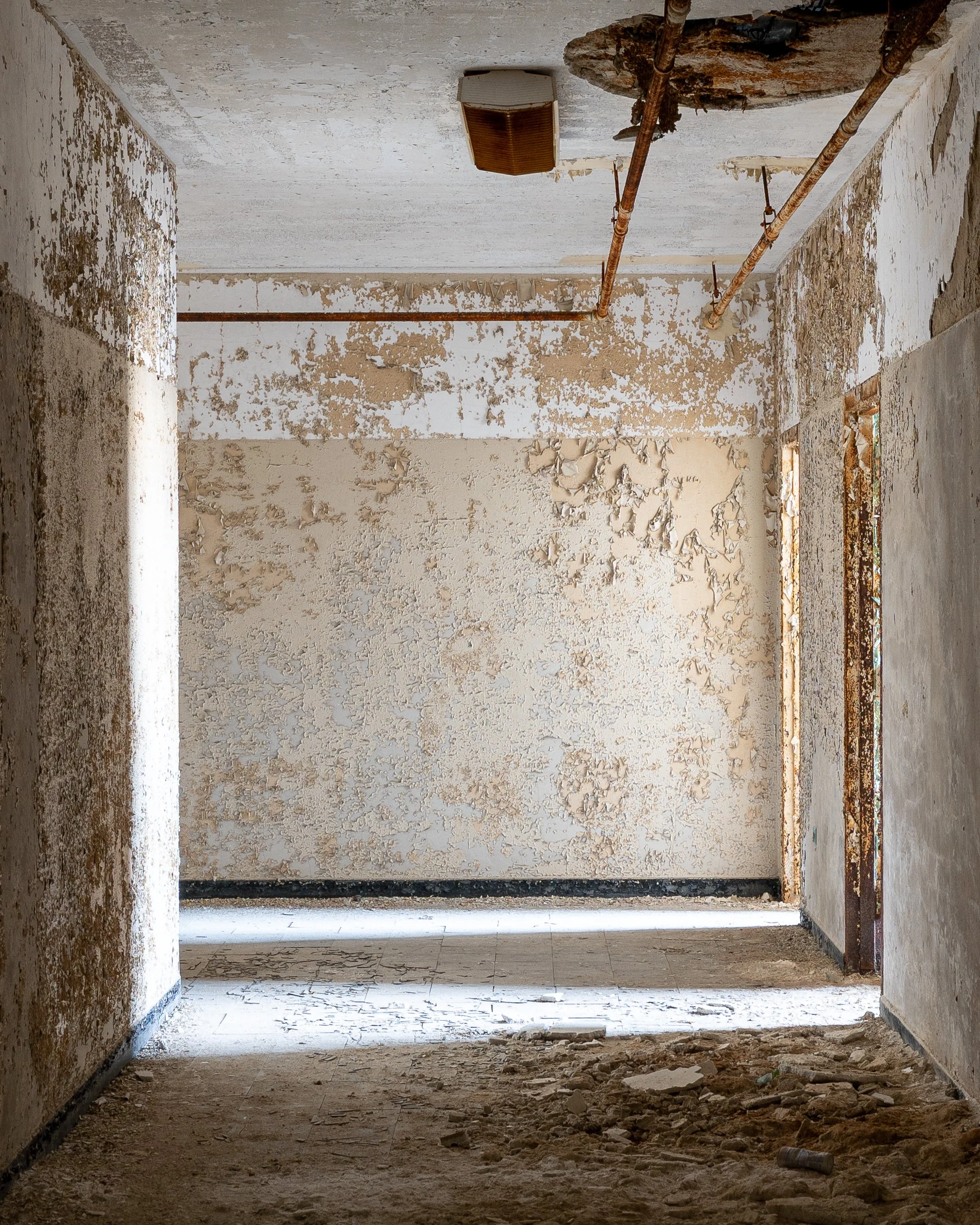 Peely Hallway, Building 25