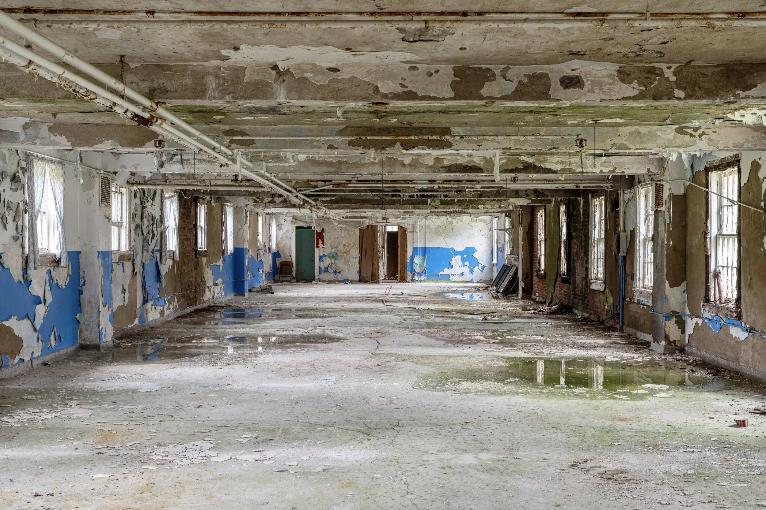 Empty & Crusty, Male Extension Ward