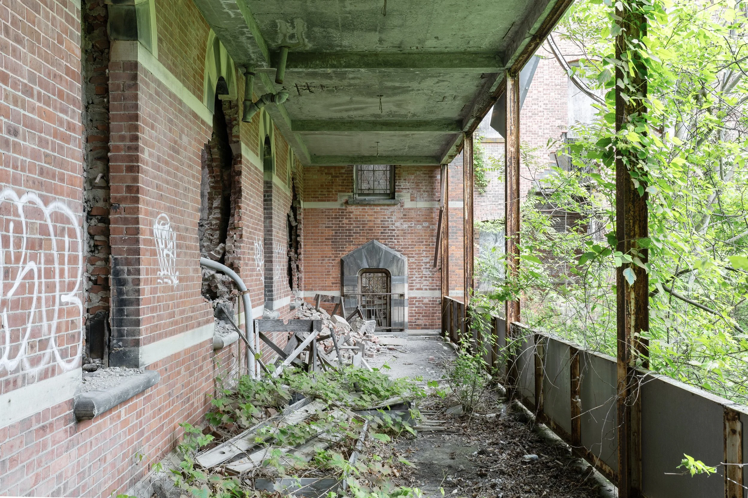 Patient Porch, Male Wing