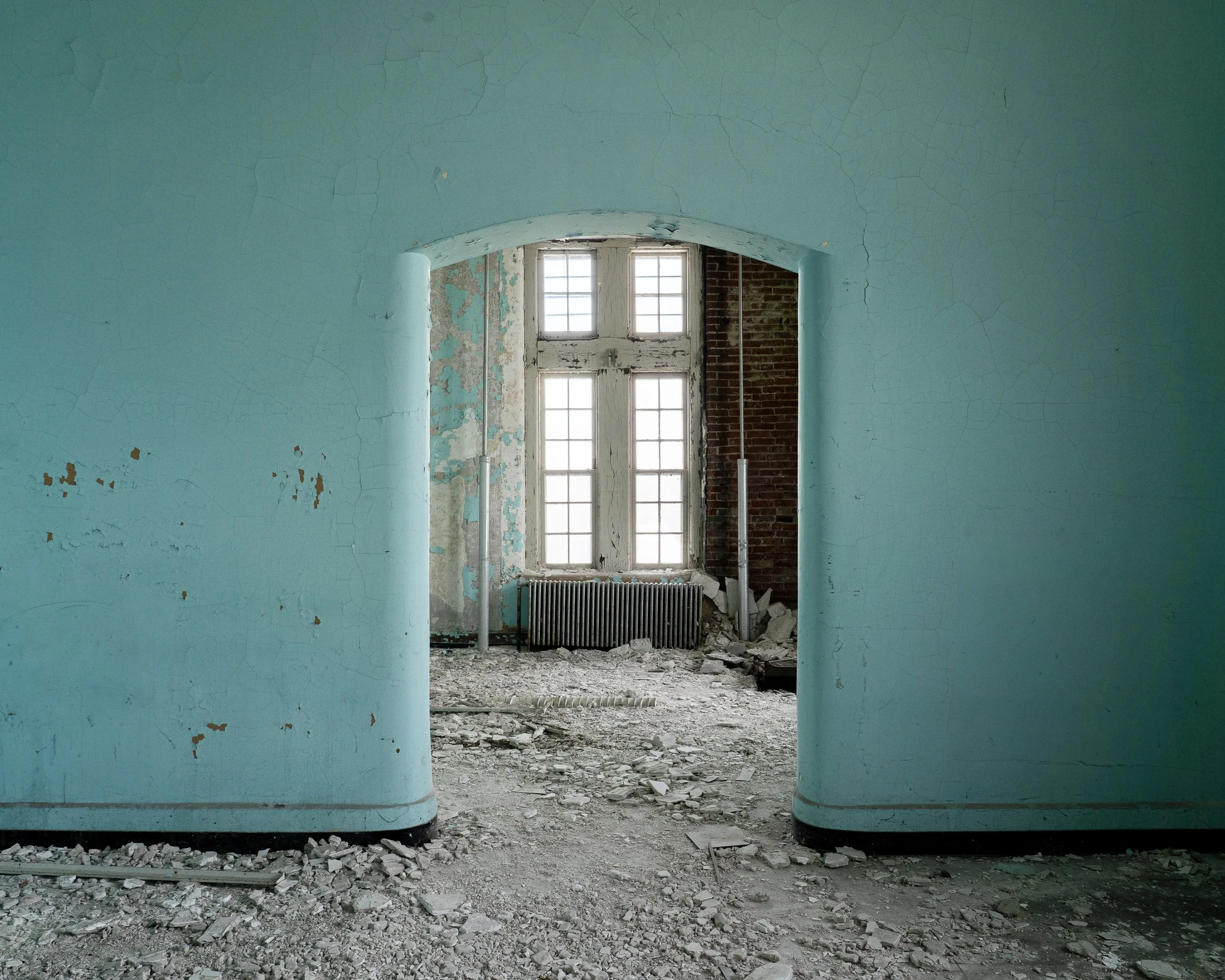 Common Room Dividing Arch, Male Wing (Ward B/ Building 9)