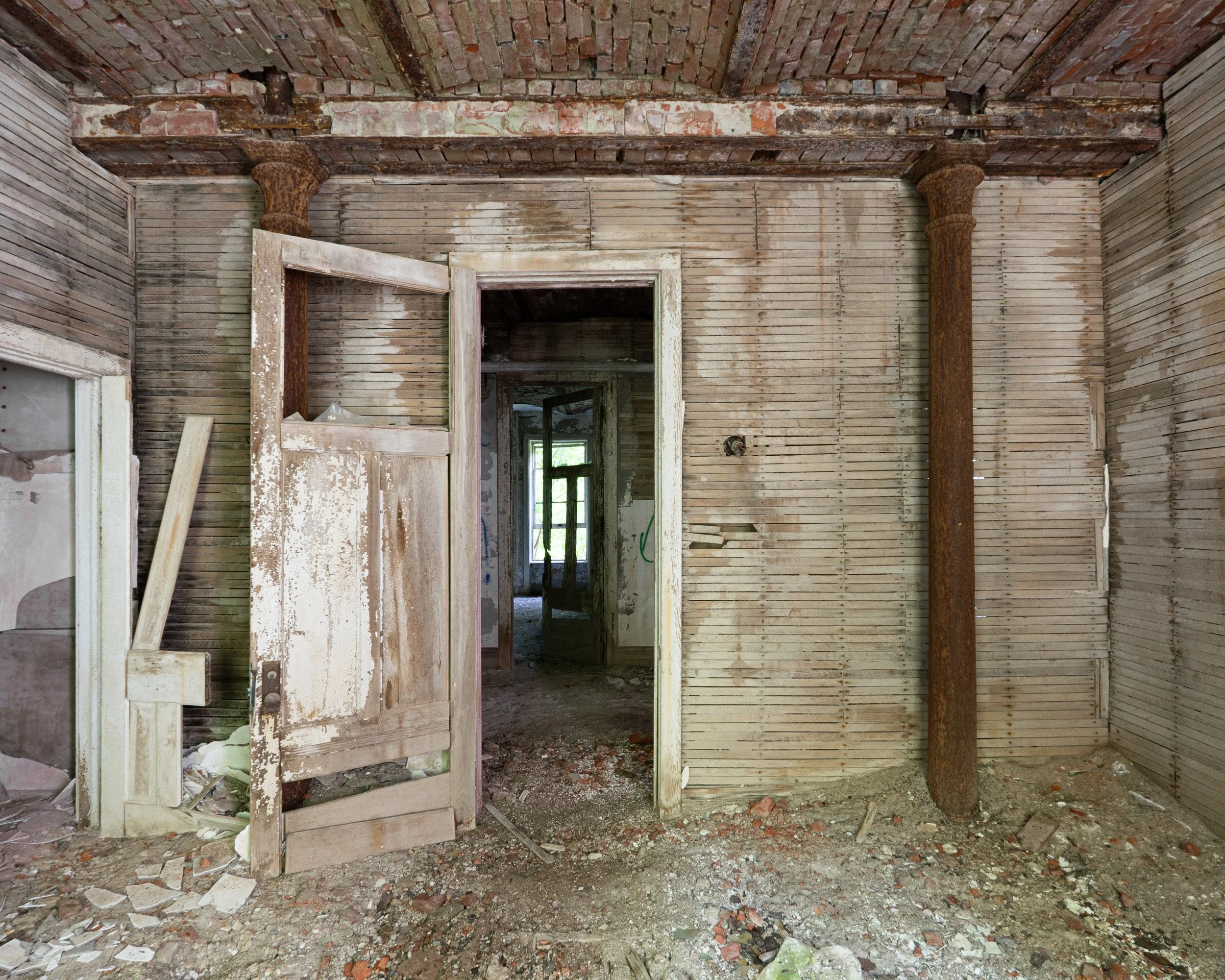 Original Columns, Patient Room