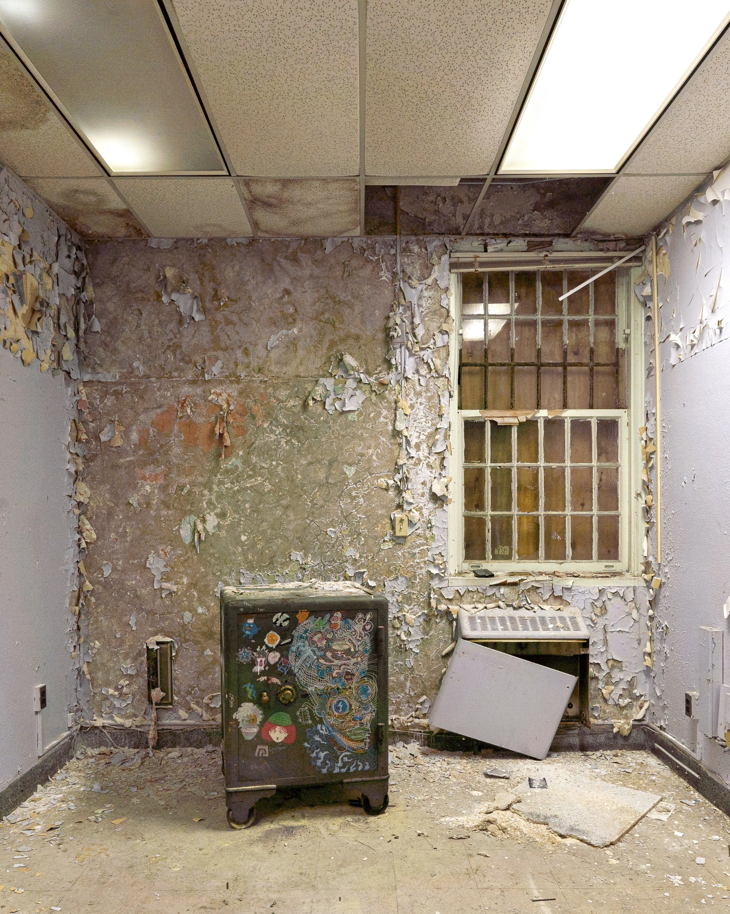 Decay, Light, and Safe, Building 4 