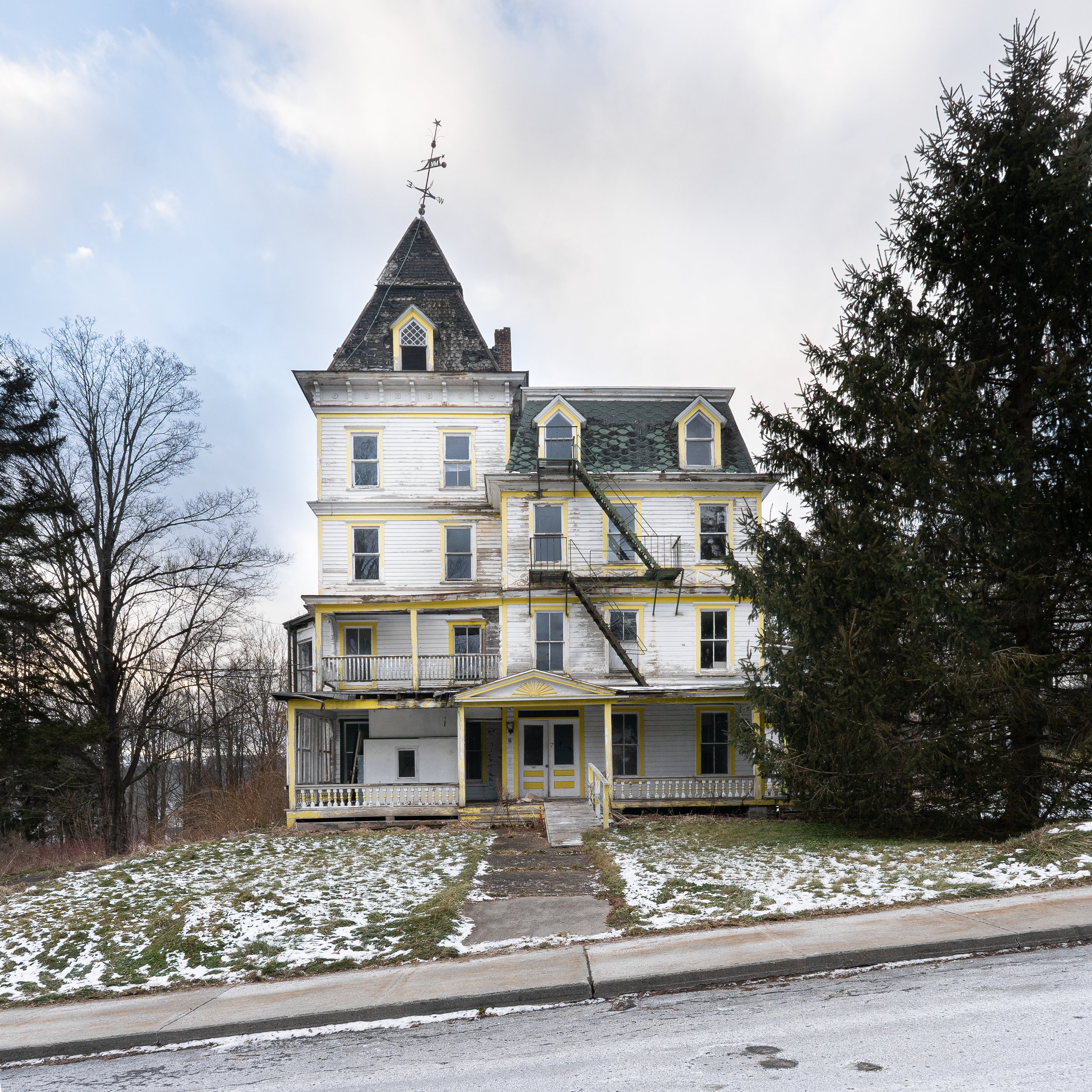 Abandoned Victorian Home, Stamford, NY